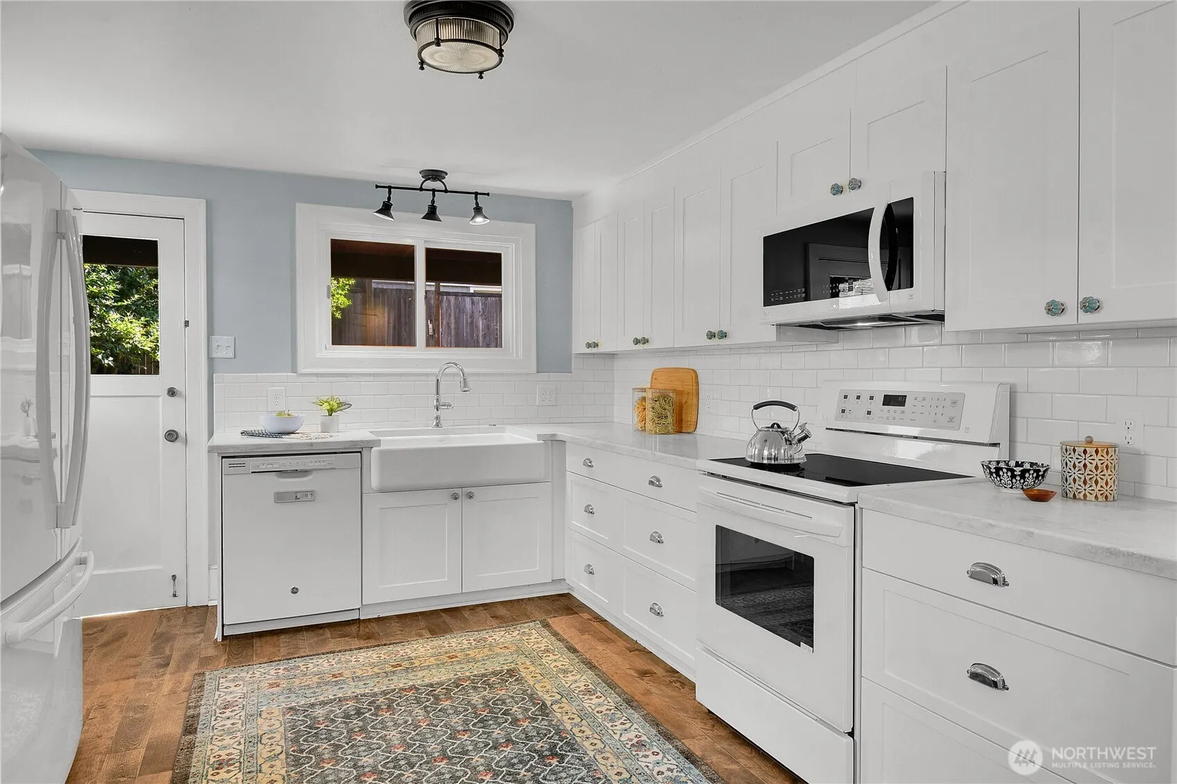 916 20th Avenue E, Seattle, WA 98112