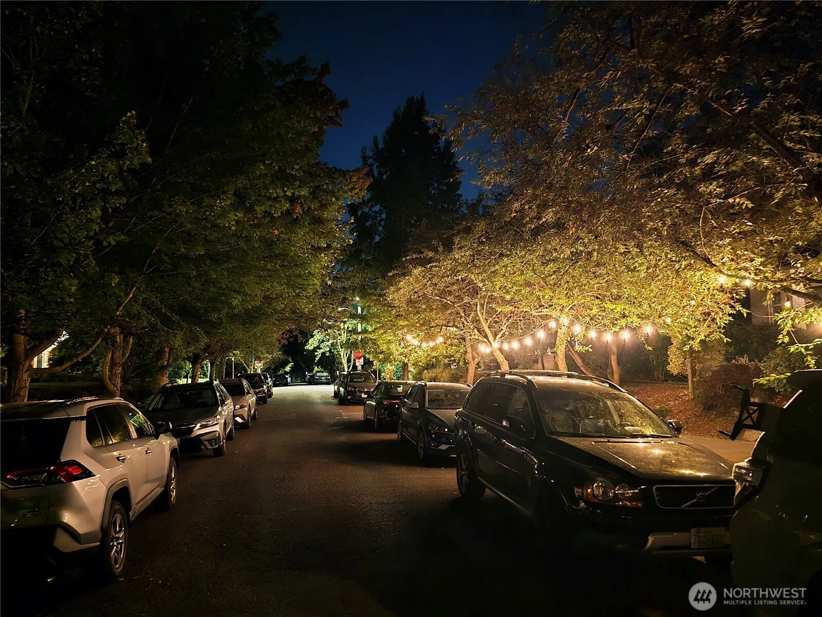 916 20th Avenue E, Seattle, WA 98112