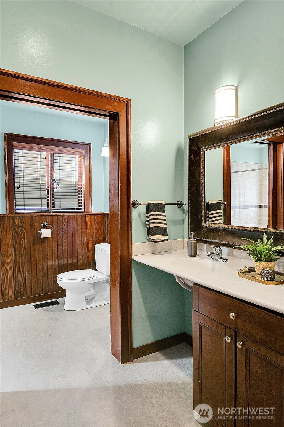 916 20th Avenue E, Seattle, WA 98112