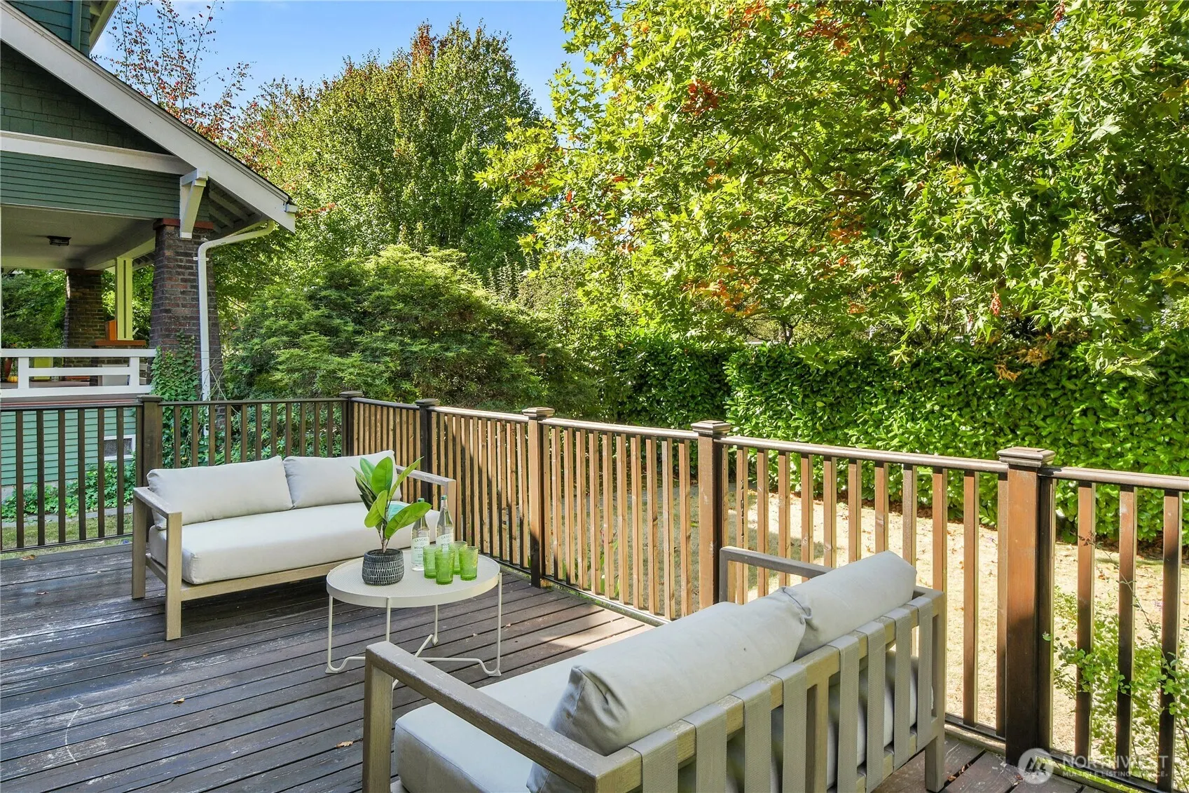 916 20th Avenue E, Seattle, WA 98112