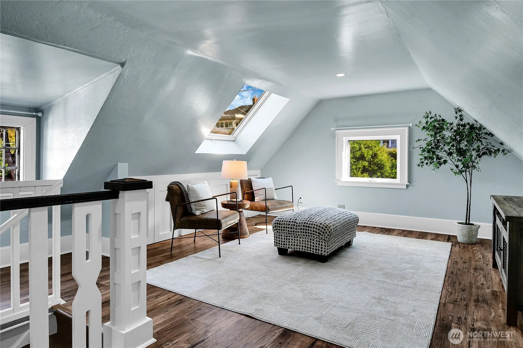 916 20th Avenue E, Seattle, WA 98112
