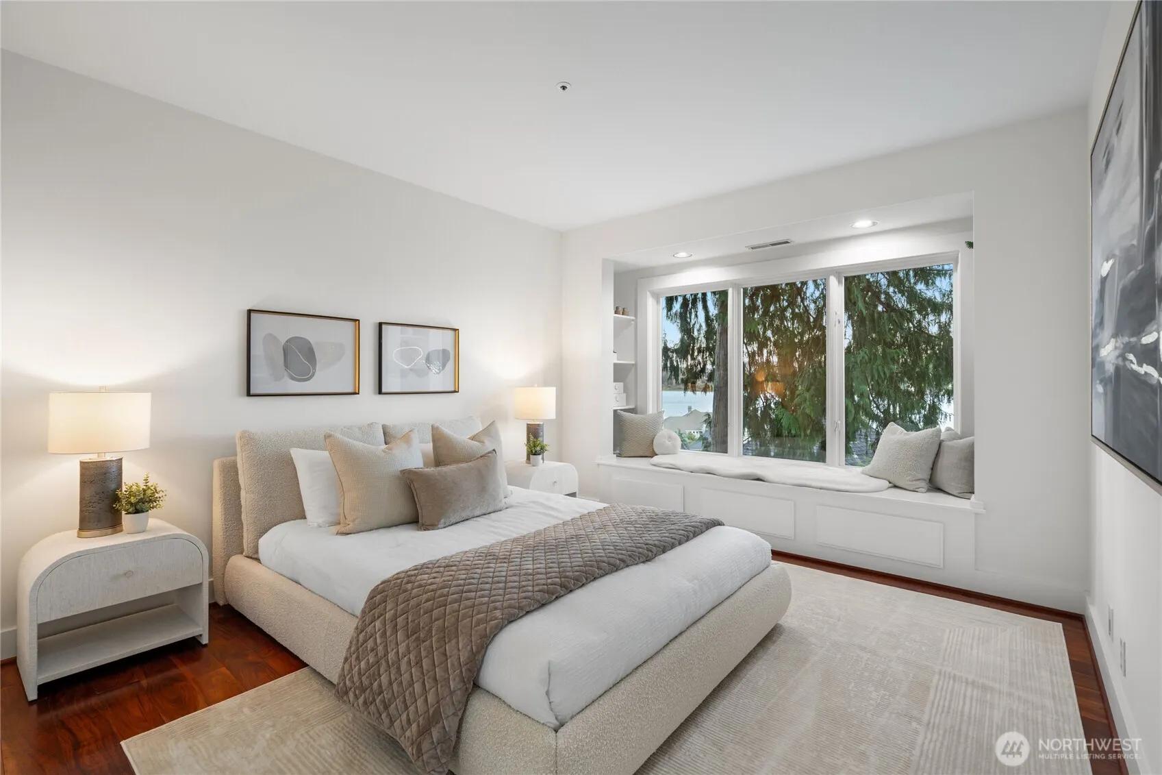 10939 84th Place NE, Kirkland, WA 98034