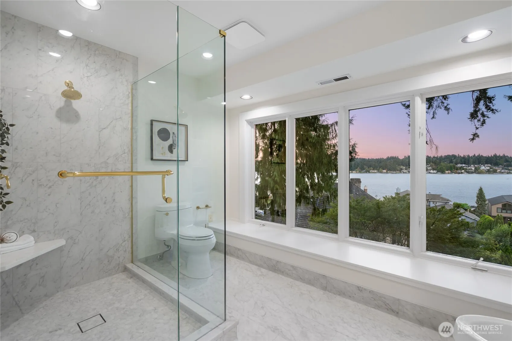 10939 84th Place NE, Kirkland, WA 98034