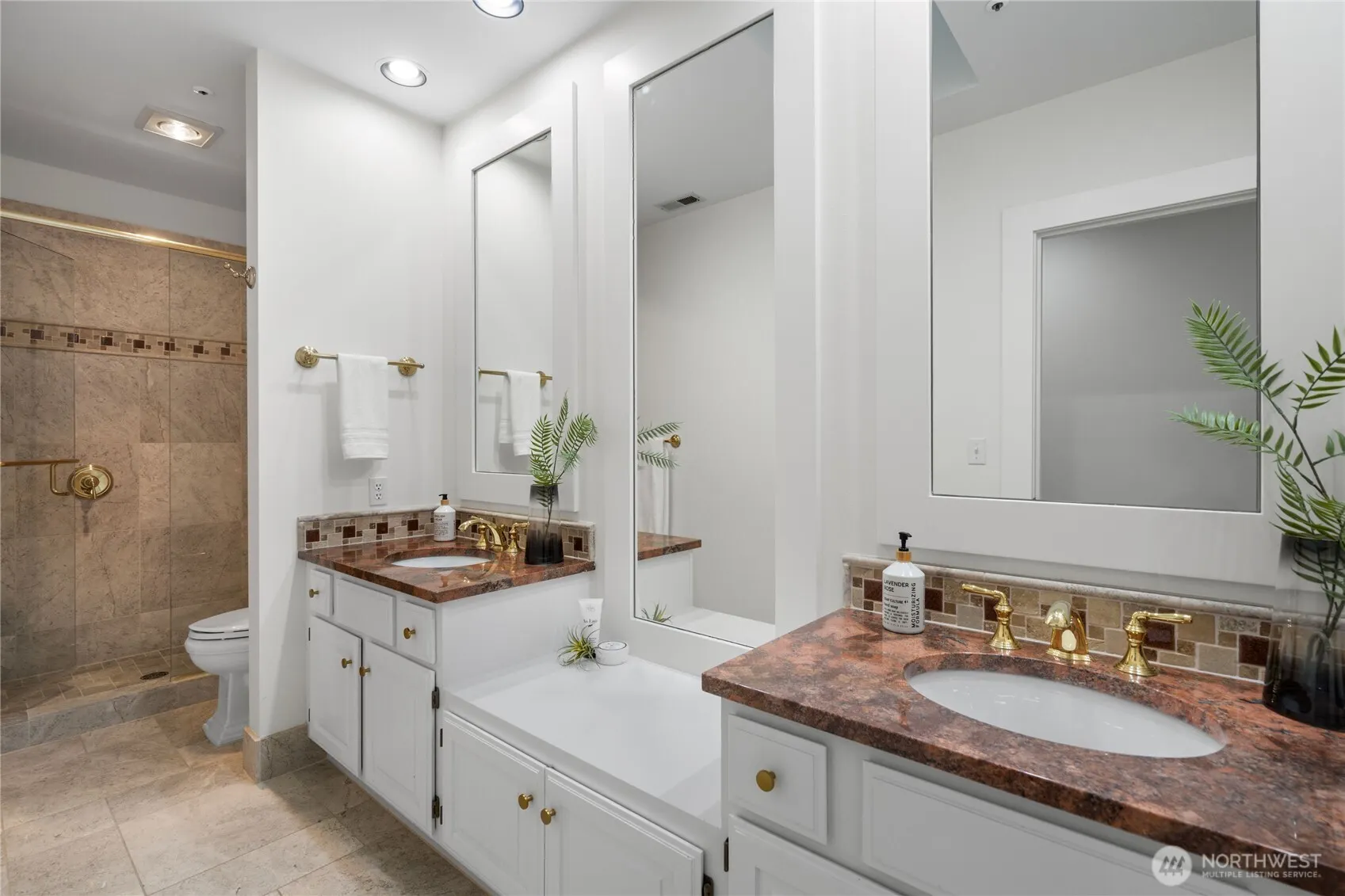10939 84th Place NE, Kirkland, WA 98034