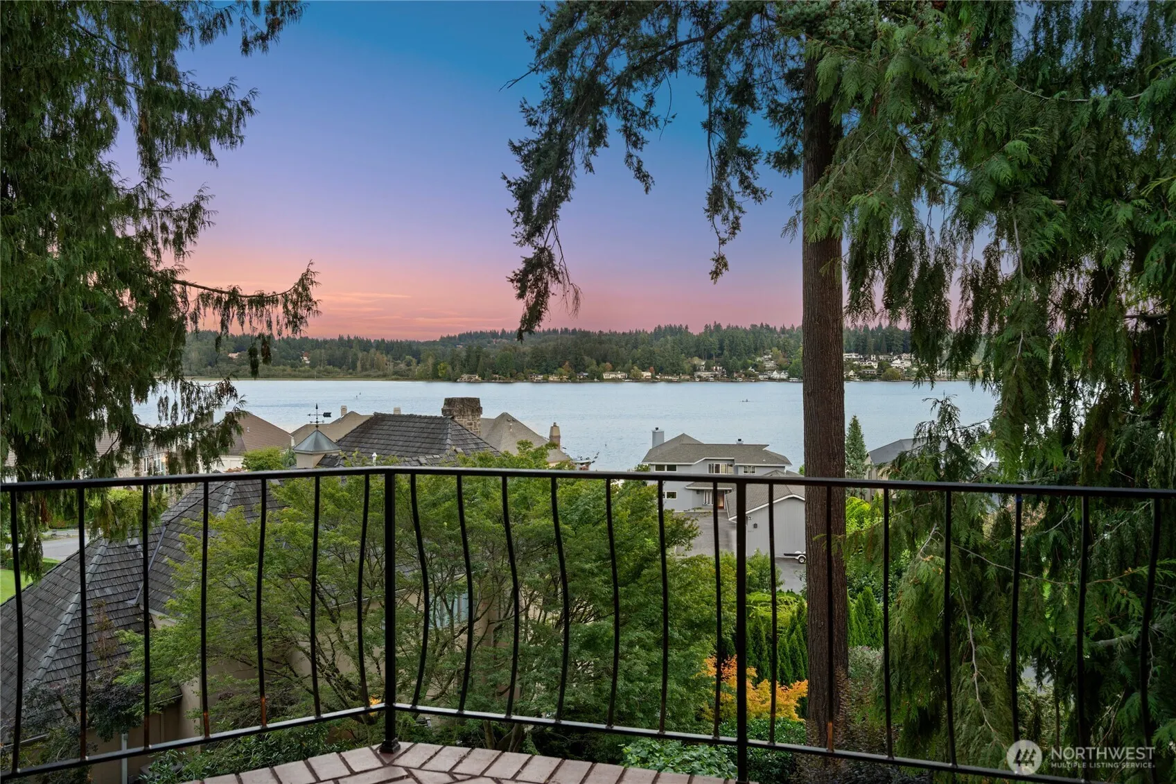 10939 84th Place NE, Kirkland, WA 98034