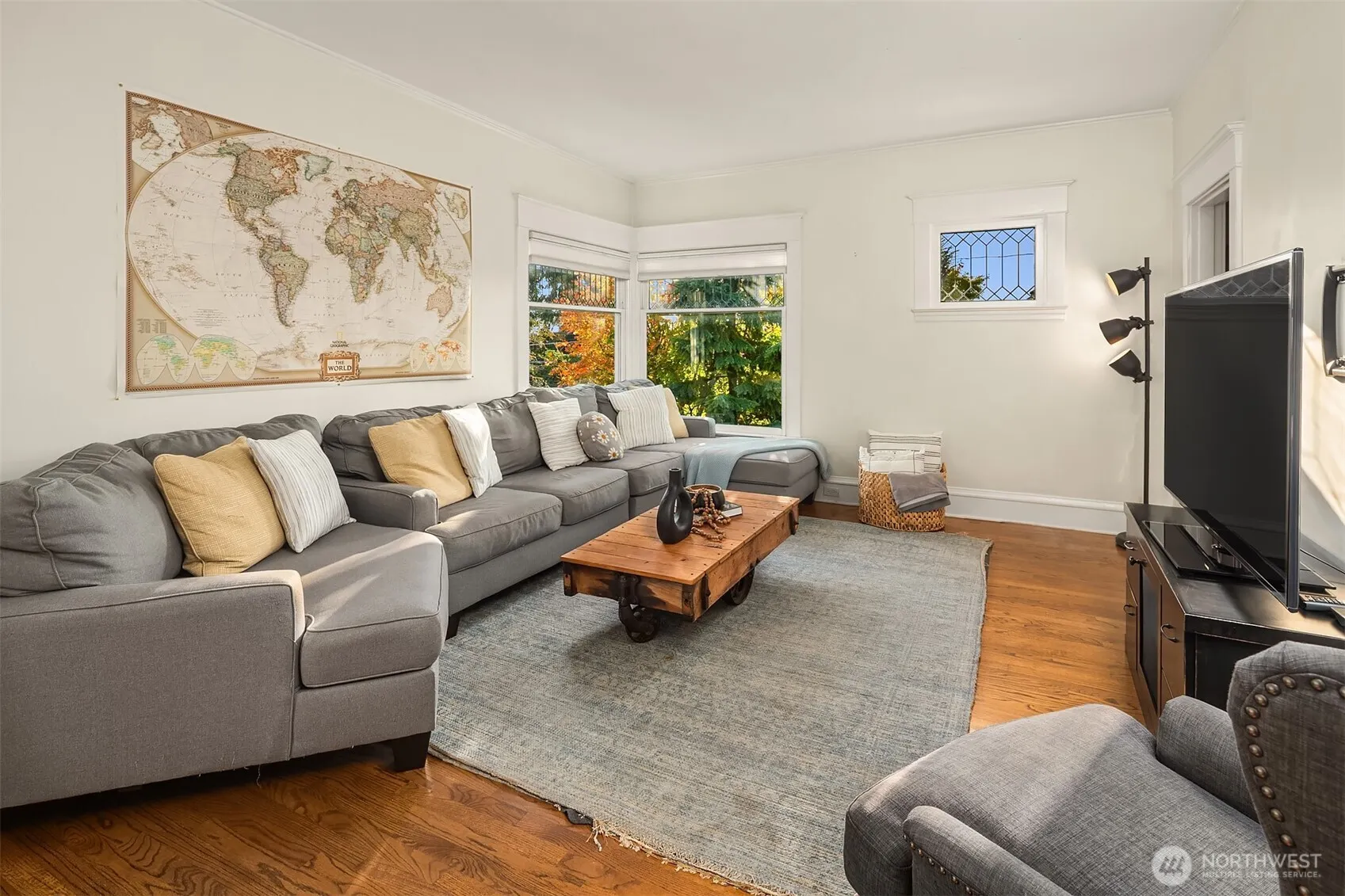2816 11th Avenue W, Seattle, WA 98119