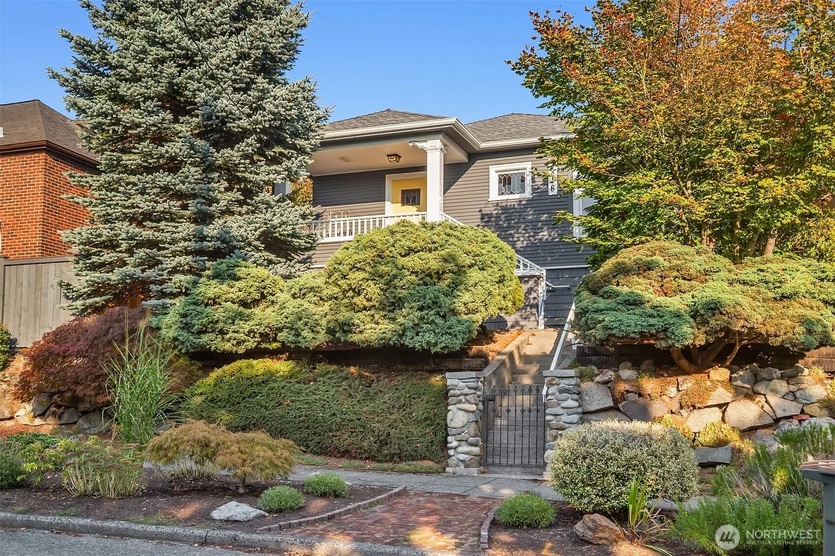 2816 11th Avenue W, Seattle, WA 98119