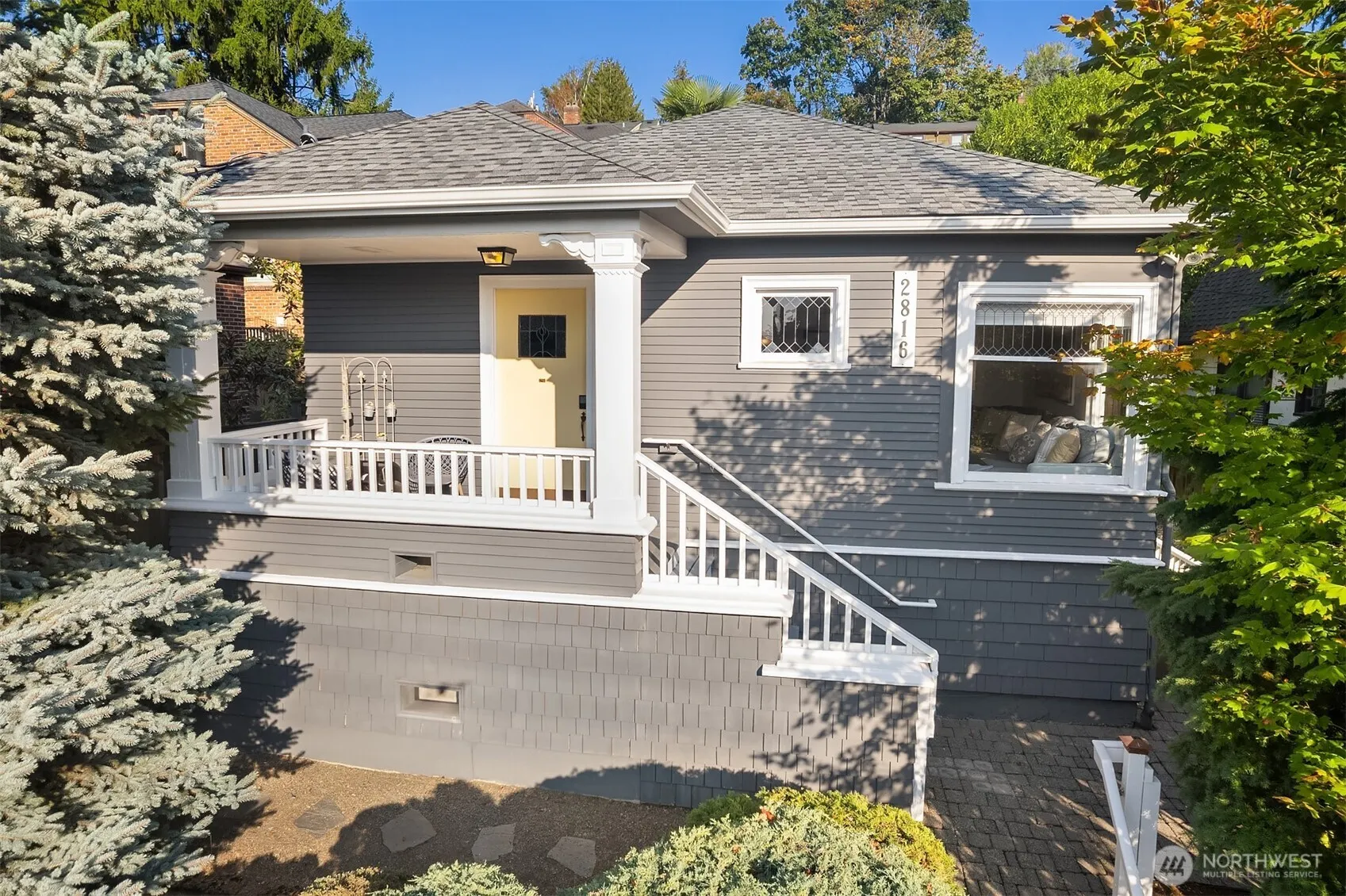 2816 11th Avenue W, Seattle, WA 98119
