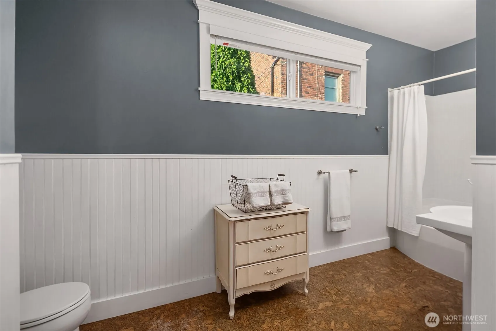 2816 11th Avenue W, Seattle, WA 98119