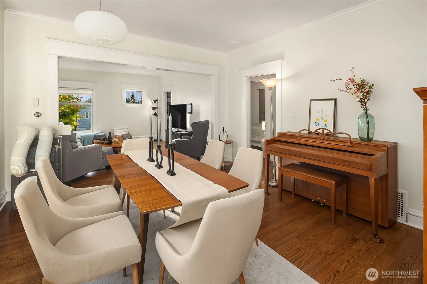2816 11th Avenue W, Seattle, WA 98119