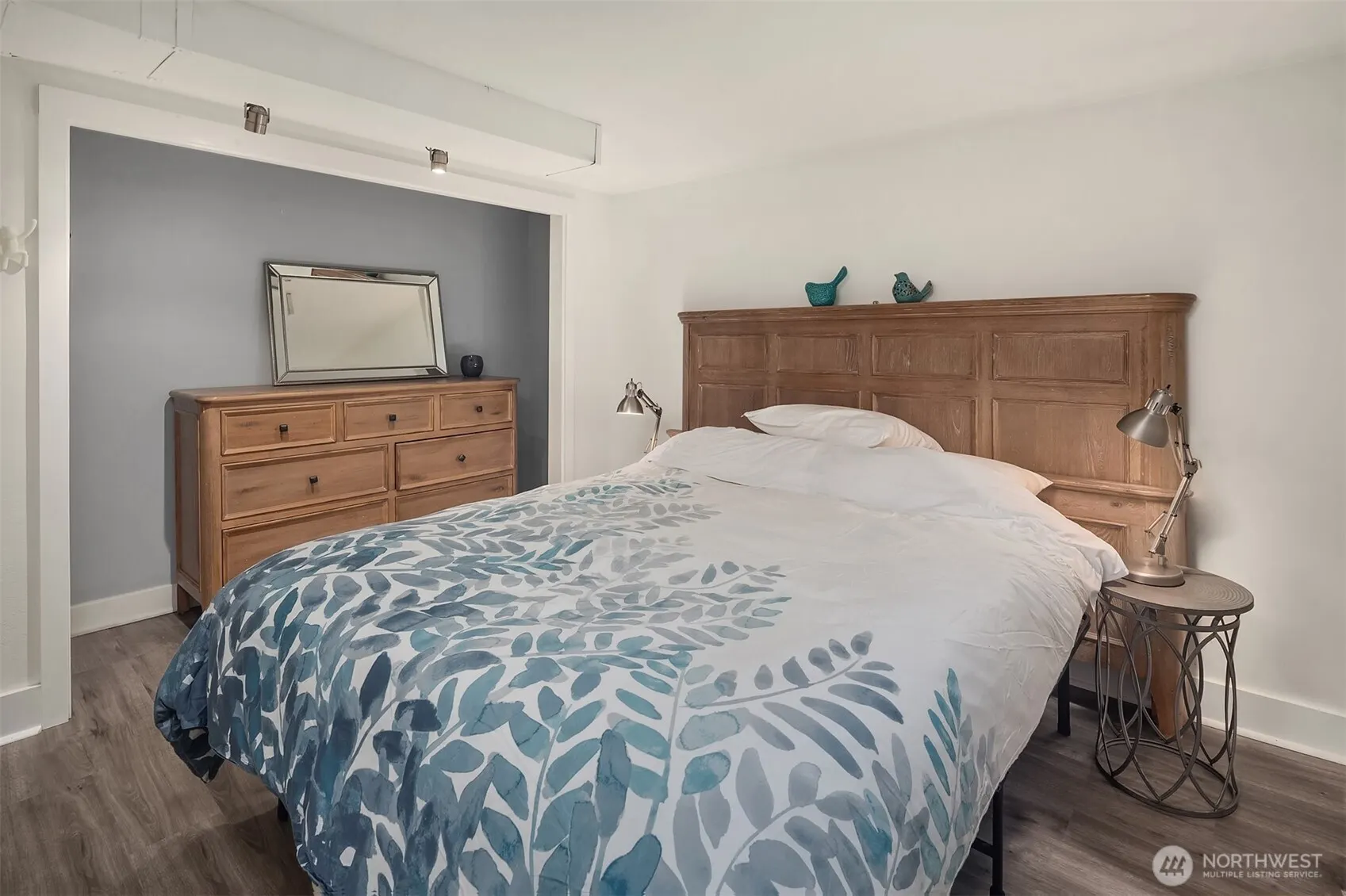2816 11th Avenue W, Seattle, WA 98119