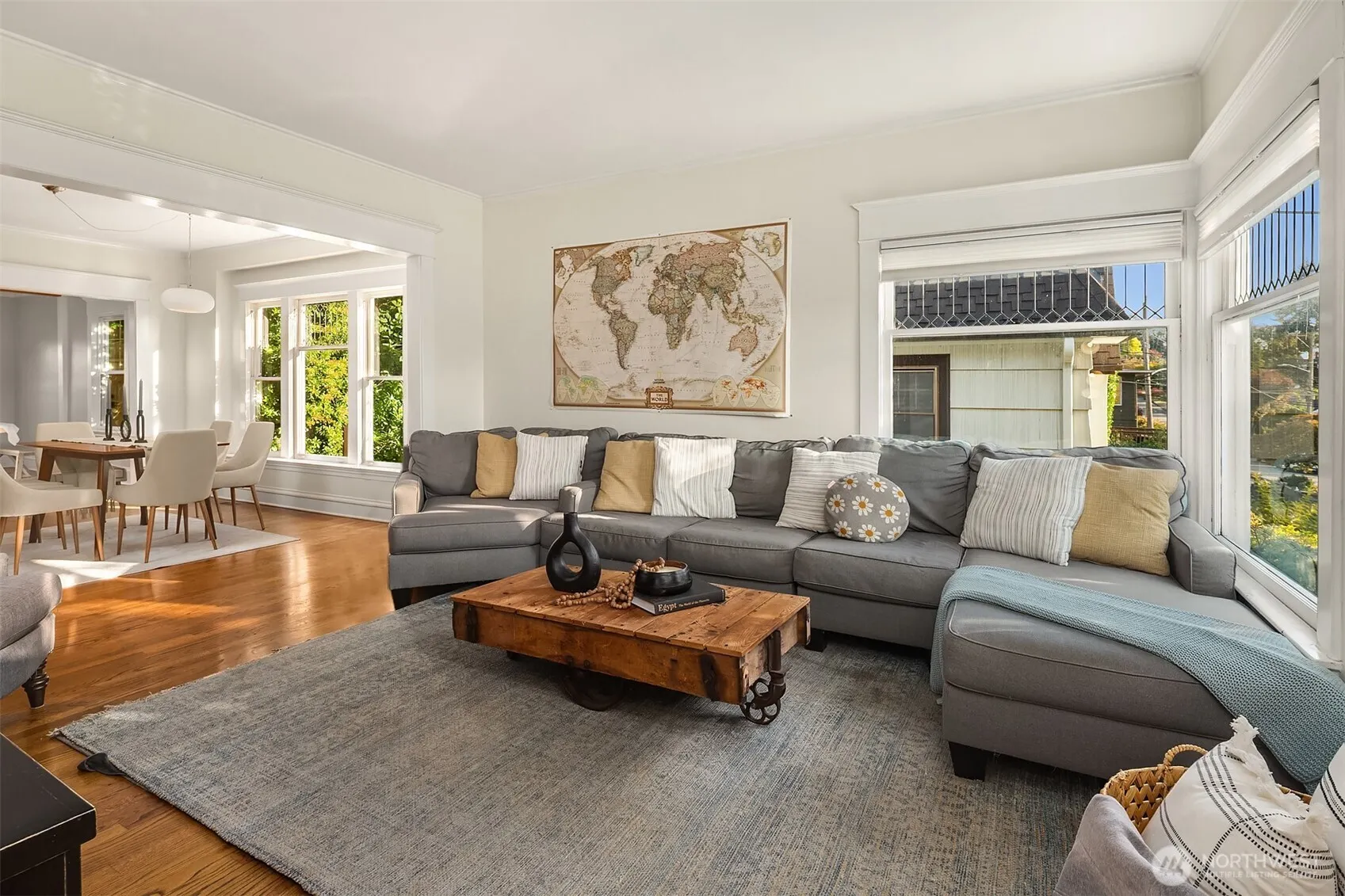 2816 11th Avenue W, Seattle, WA 98119