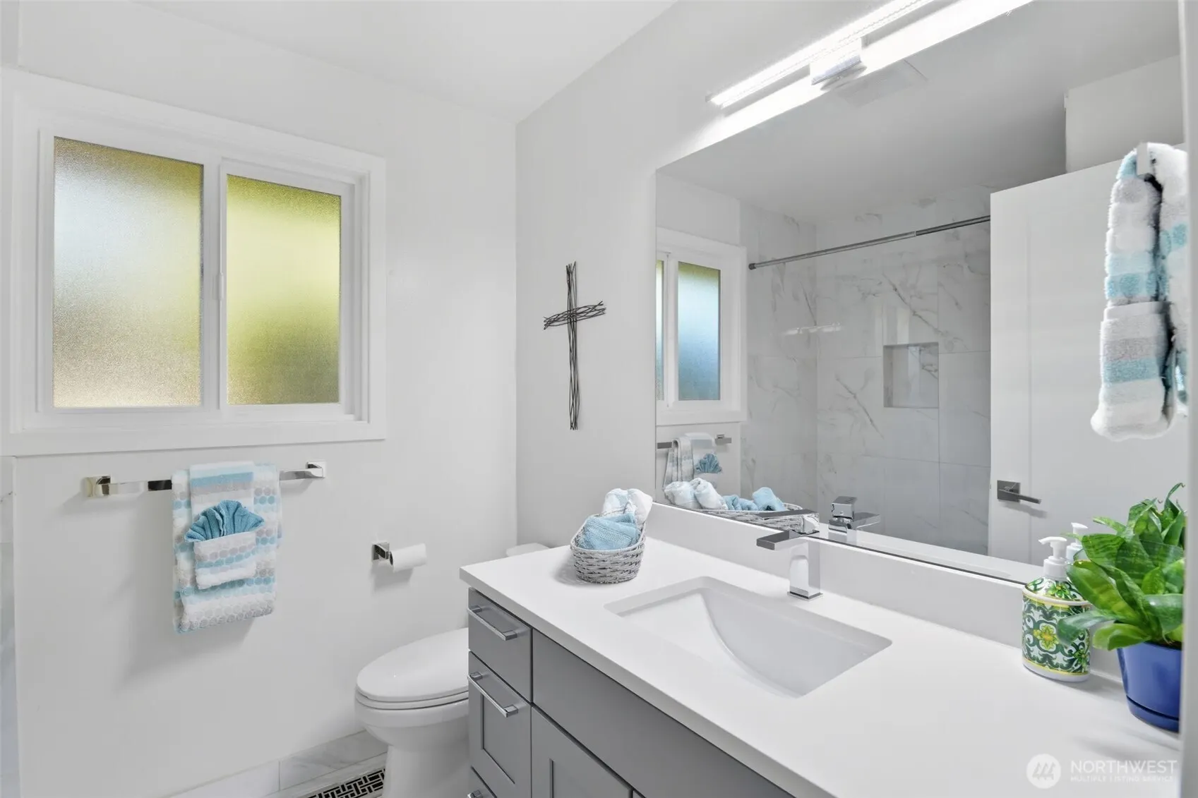 12455 SE 26th Place , Bellevue, WA 98005