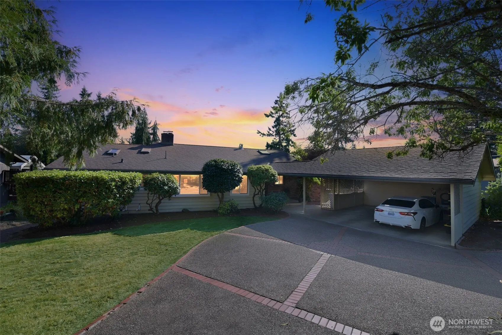 12455 SE 26th Place , Bellevue, WA 98005