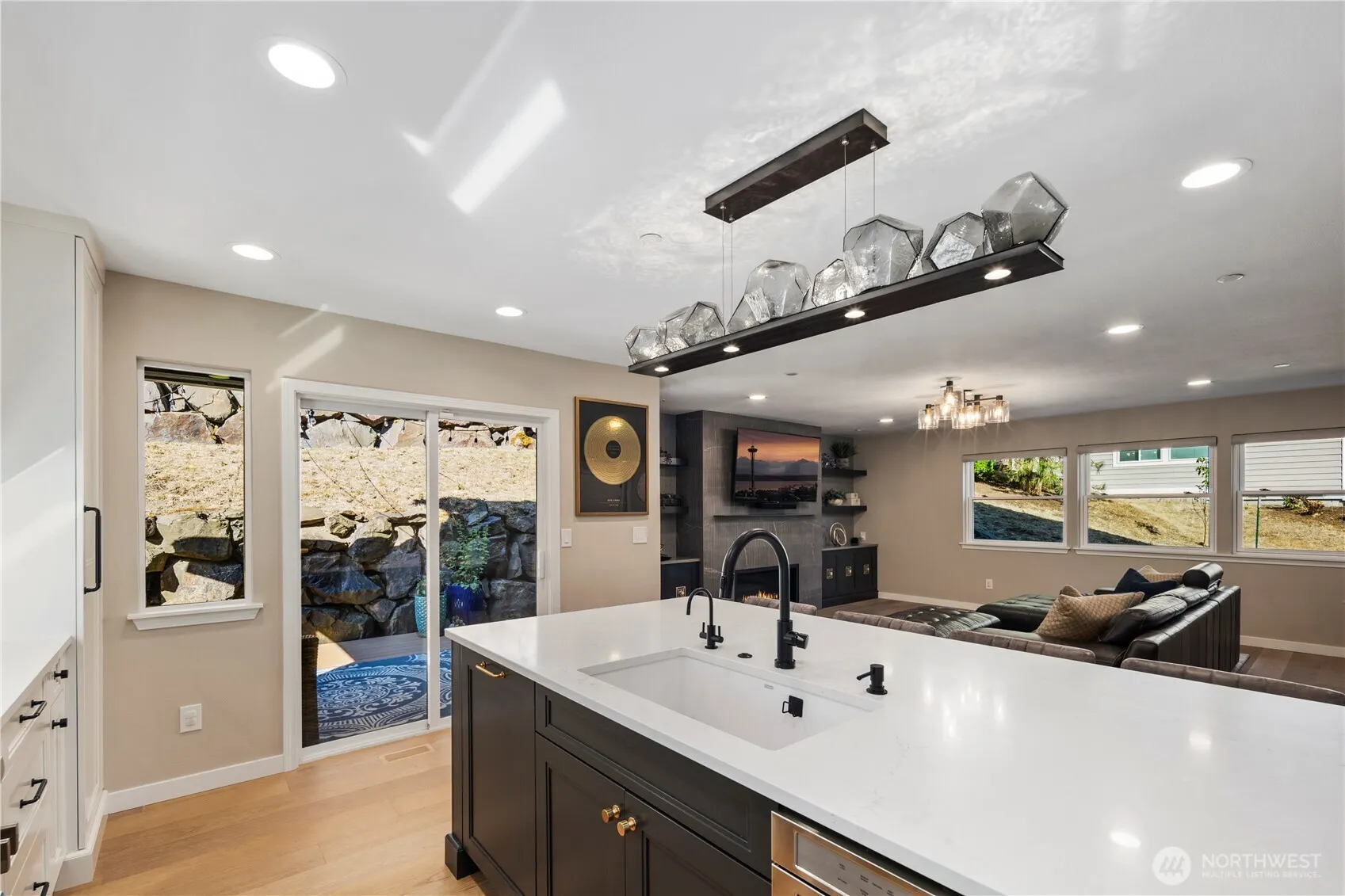 12037 89th Place NE, Kirkland, WA 98034-2631