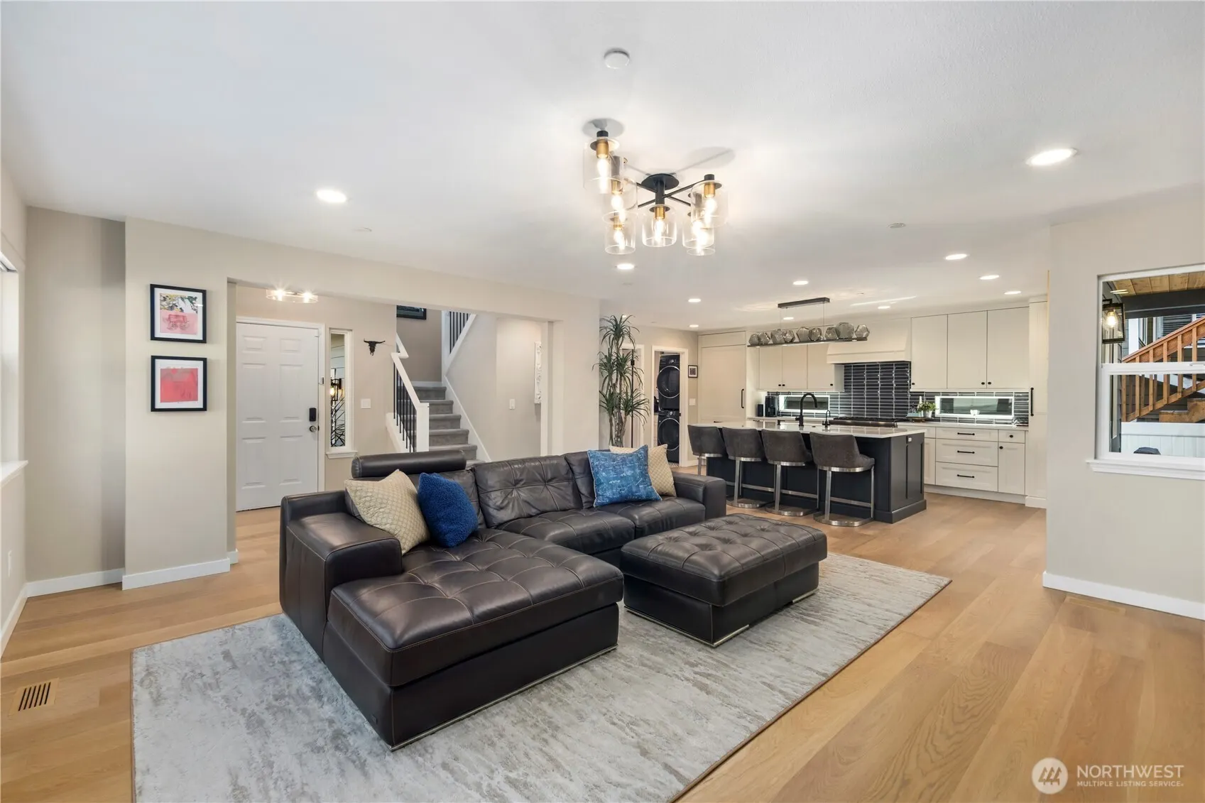 12037 89th Place NE, Kirkland, WA 98034-2631
