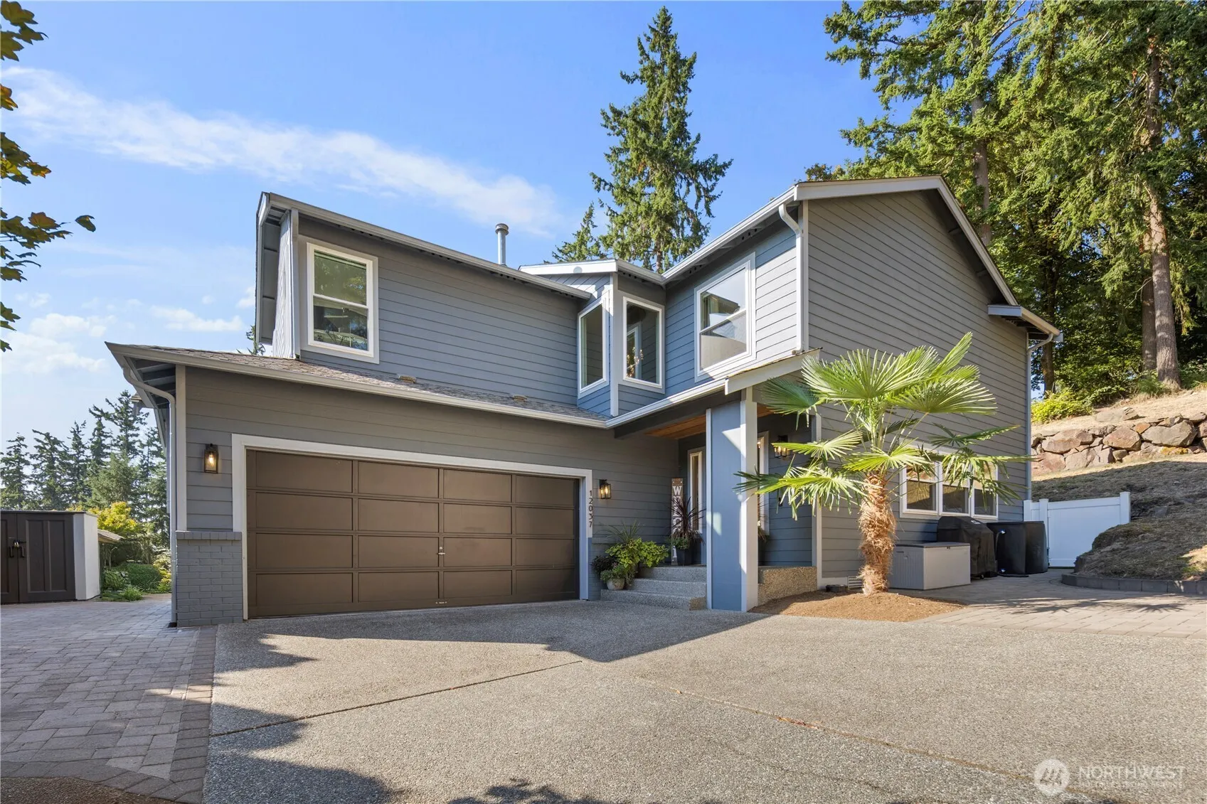 12037 89th Place NE, Kirkland, WA 98034-2631