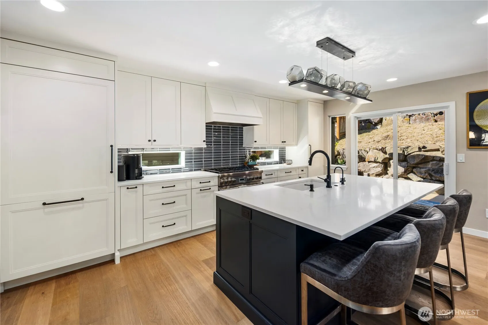 12037 89th Place NE, Kirkland, WA 98034-2631