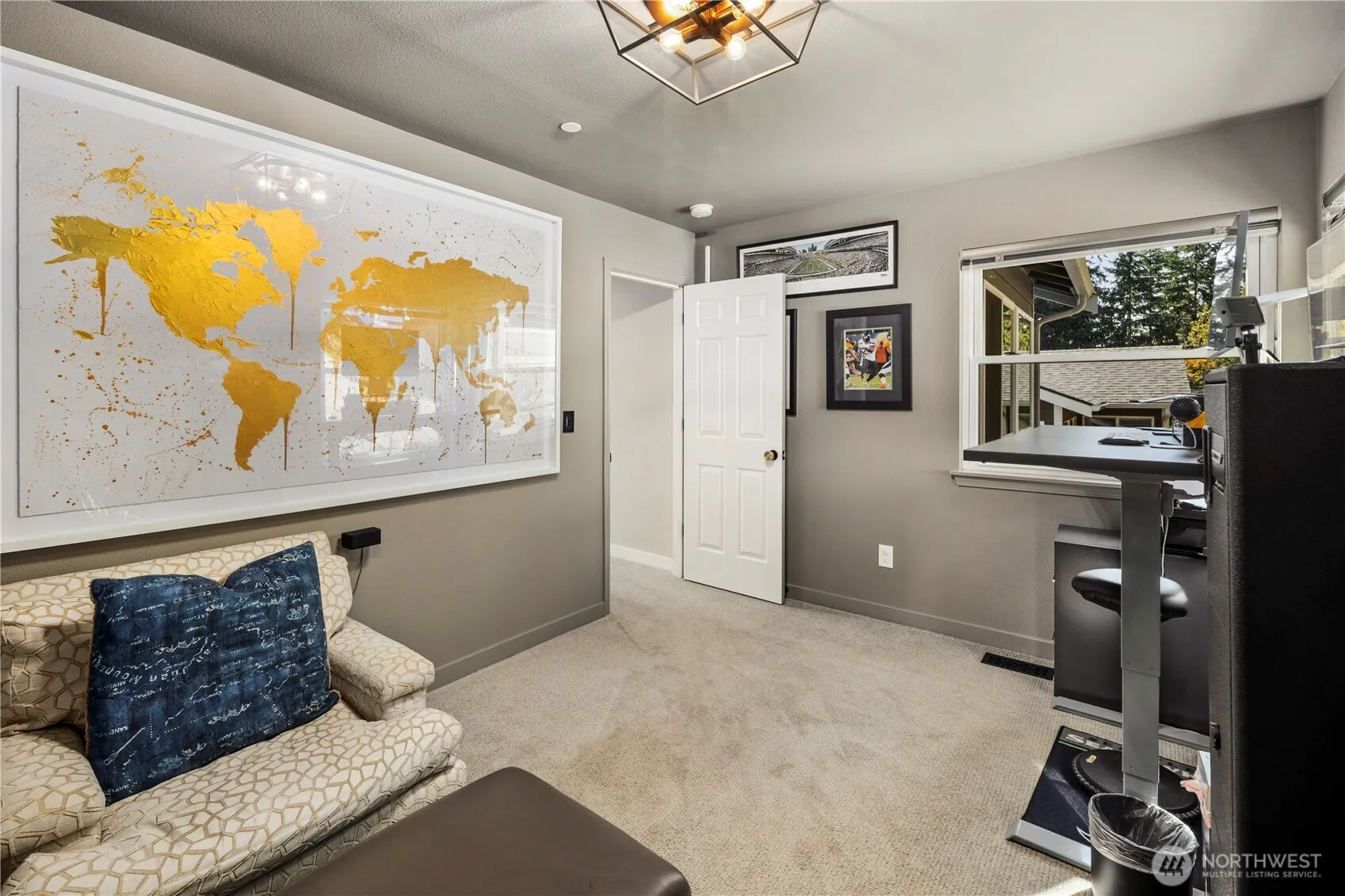 12037 89th Place NE, Kirkland, WA 98034-2631