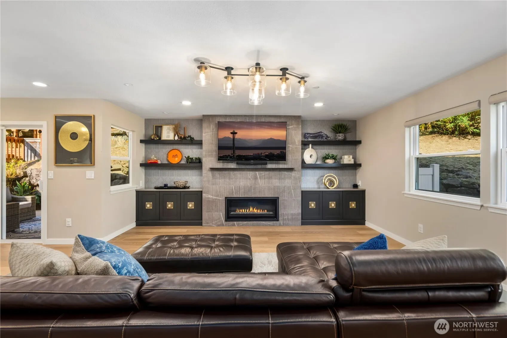 12037 89th Place NE, Kirkland, WA 98034-2631