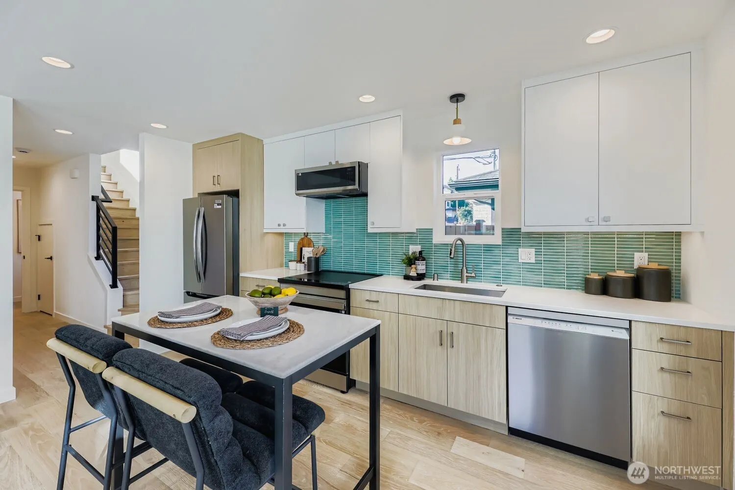 5715 35th Avenue NE, Seattle, WA 98105