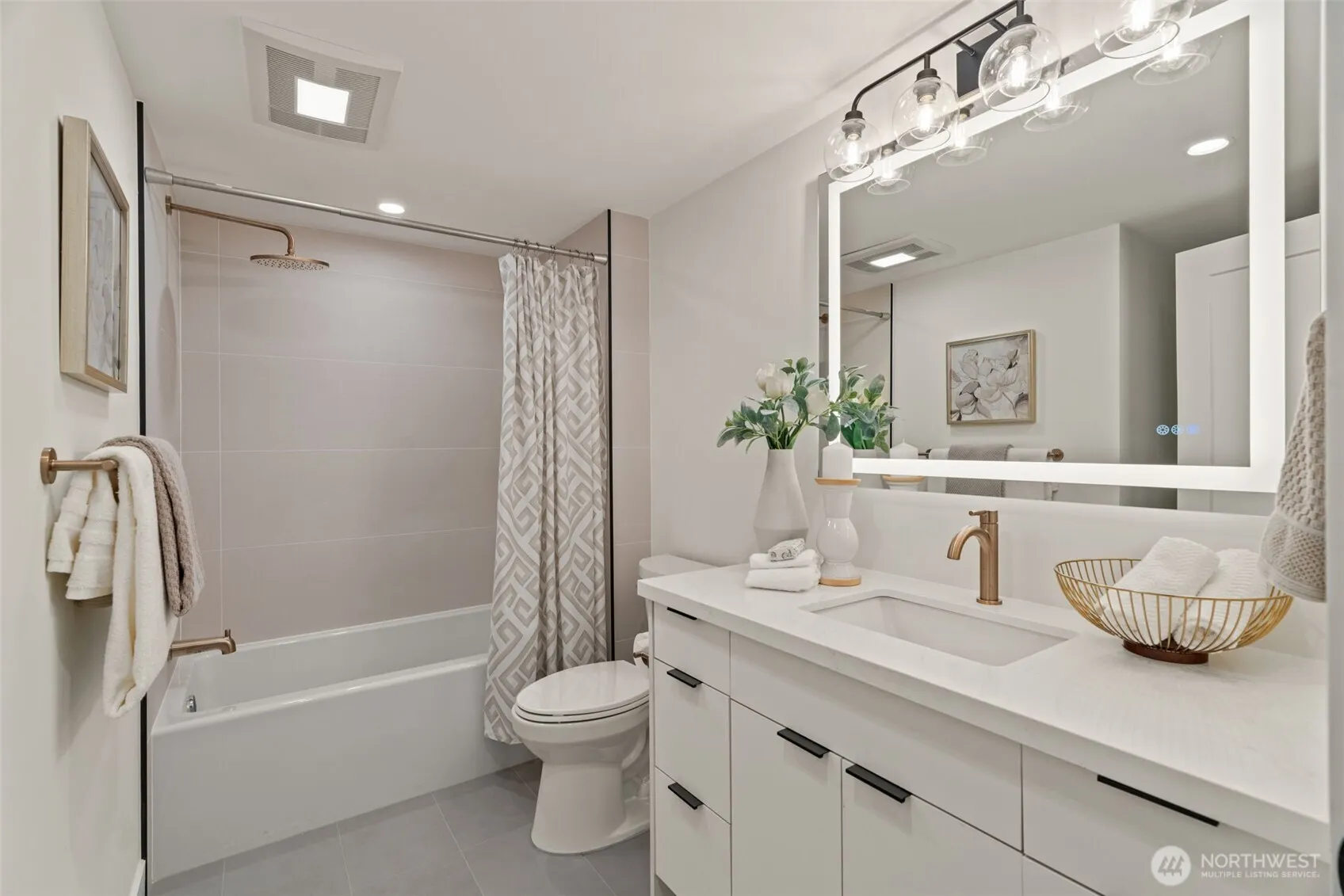 2709 229th Place NE, Sammamish, WA 98074