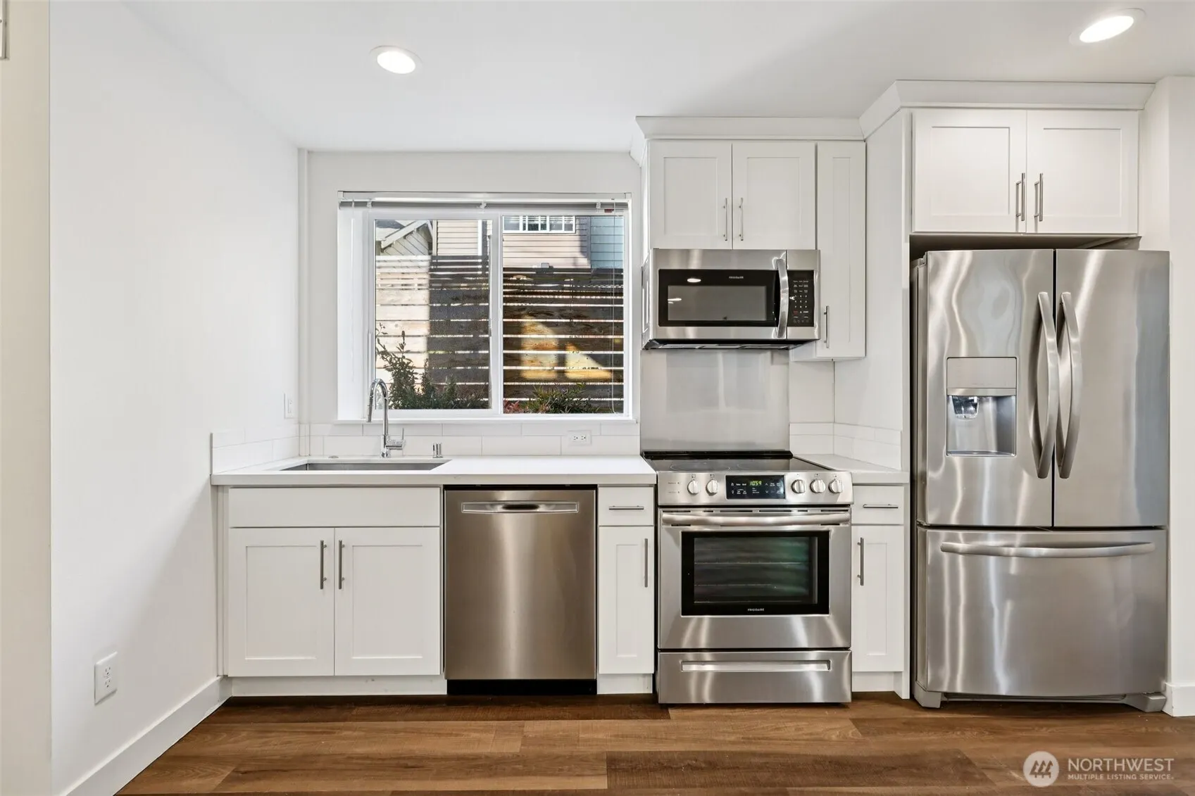 5259 Brooklyn Avenue NE, Seattle, WA 98105