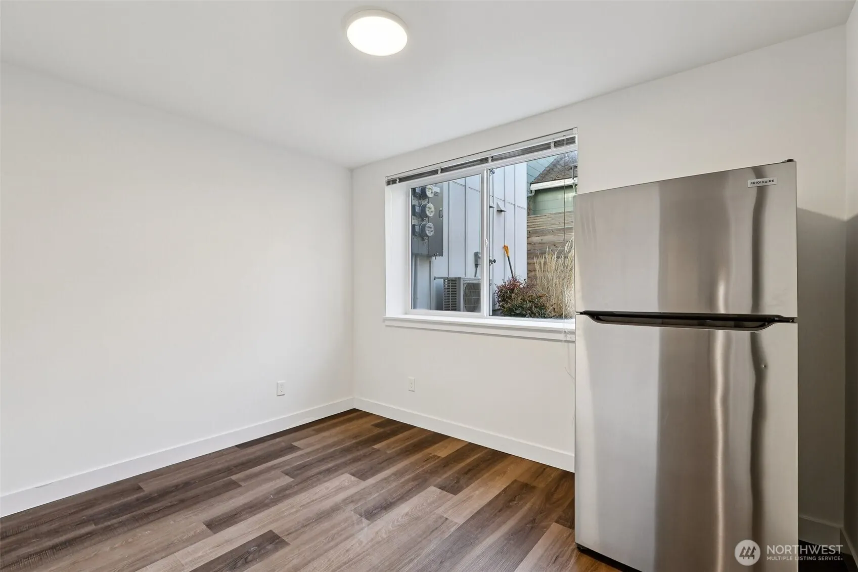5259 Brooklyn Avenue NE, Seattle, WA 98105