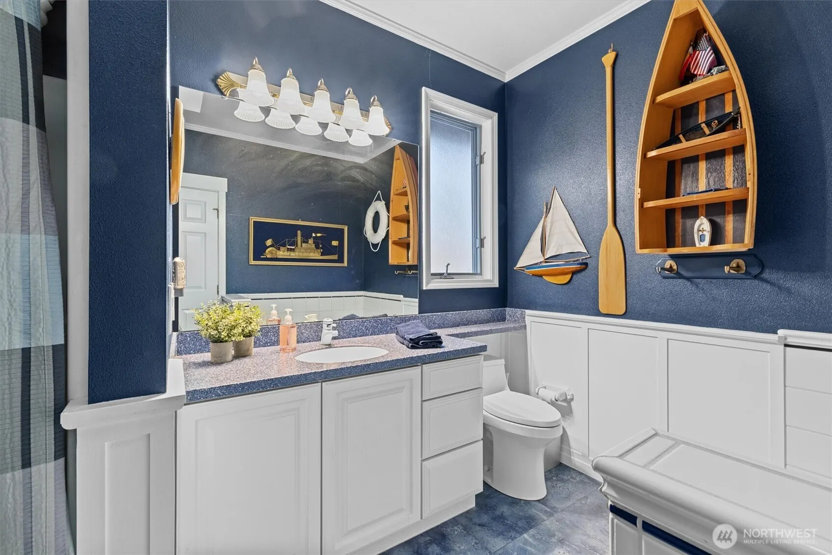 3829 E Lake Sammamish Shore Lane SE, Sammamish, WA 98075