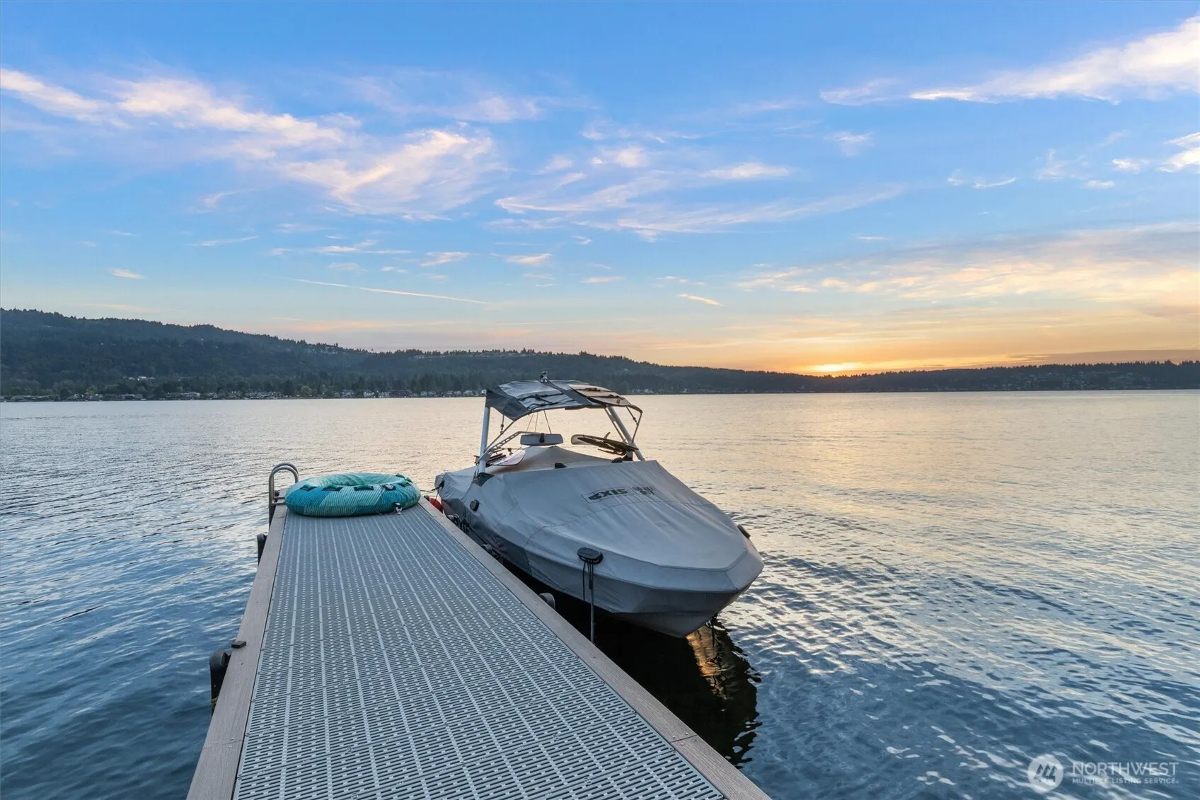 3829 E Lake Sammamish Shore Lane SE, Sammamish, WA 98075