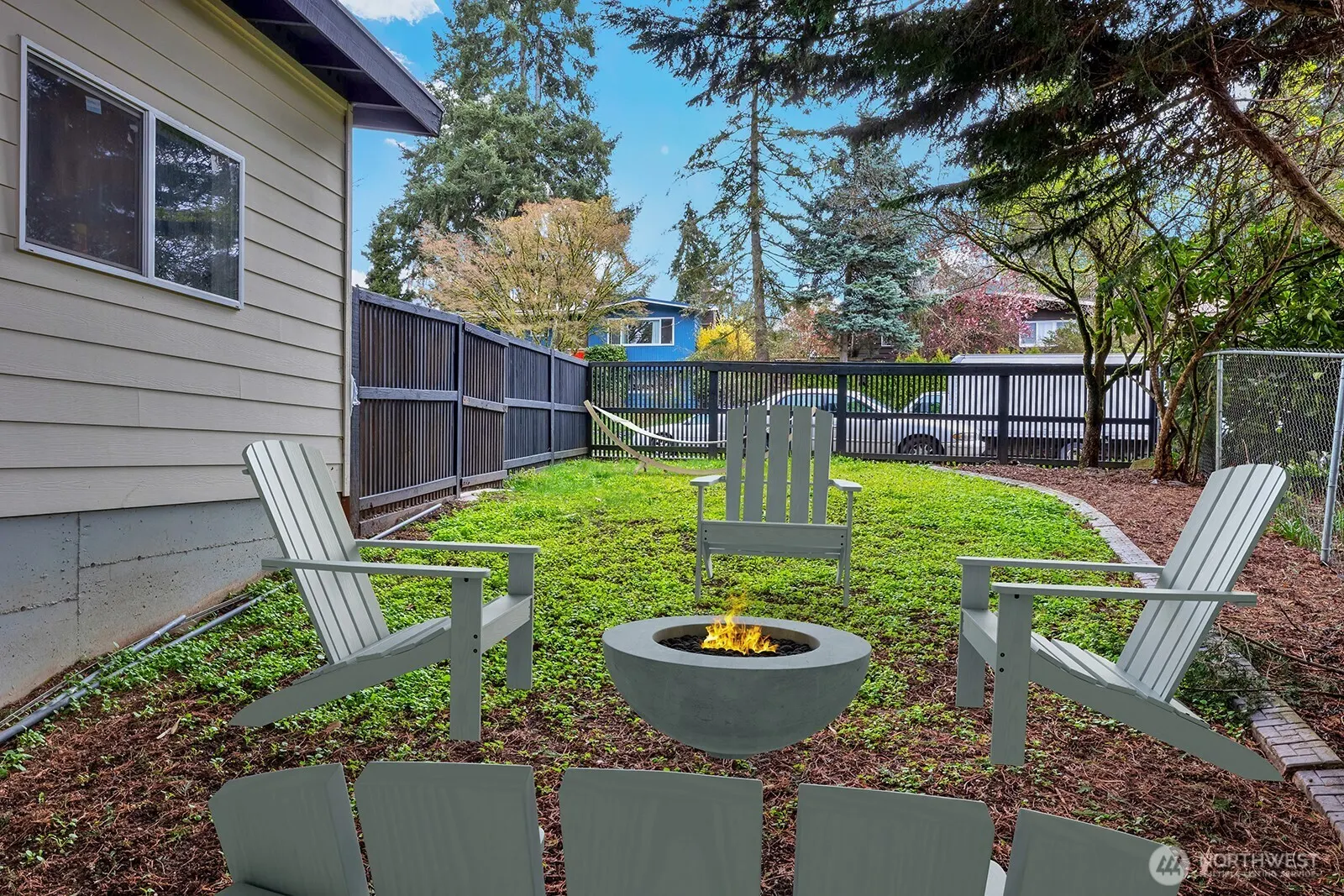 8801 NE 140th Place , Kirkland, WA 98034