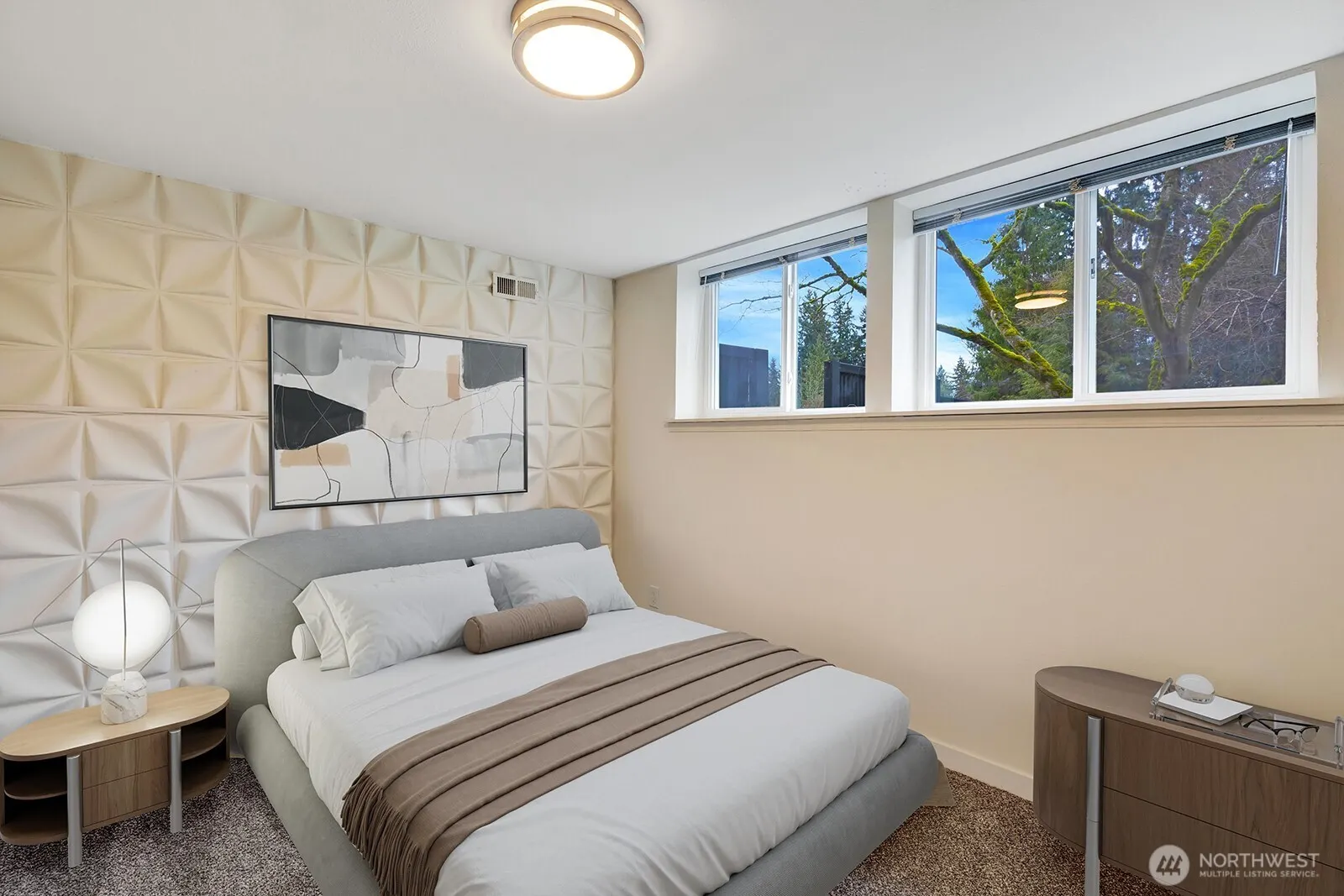 8801 NE 140th Place , Kirkland, WA 98034