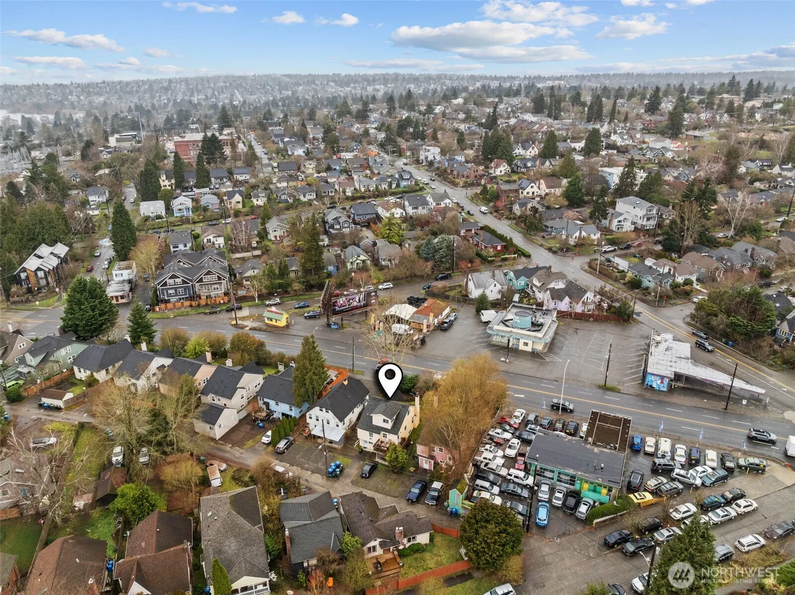 7842 Lake City Way NE, Seattle, WA 98115
