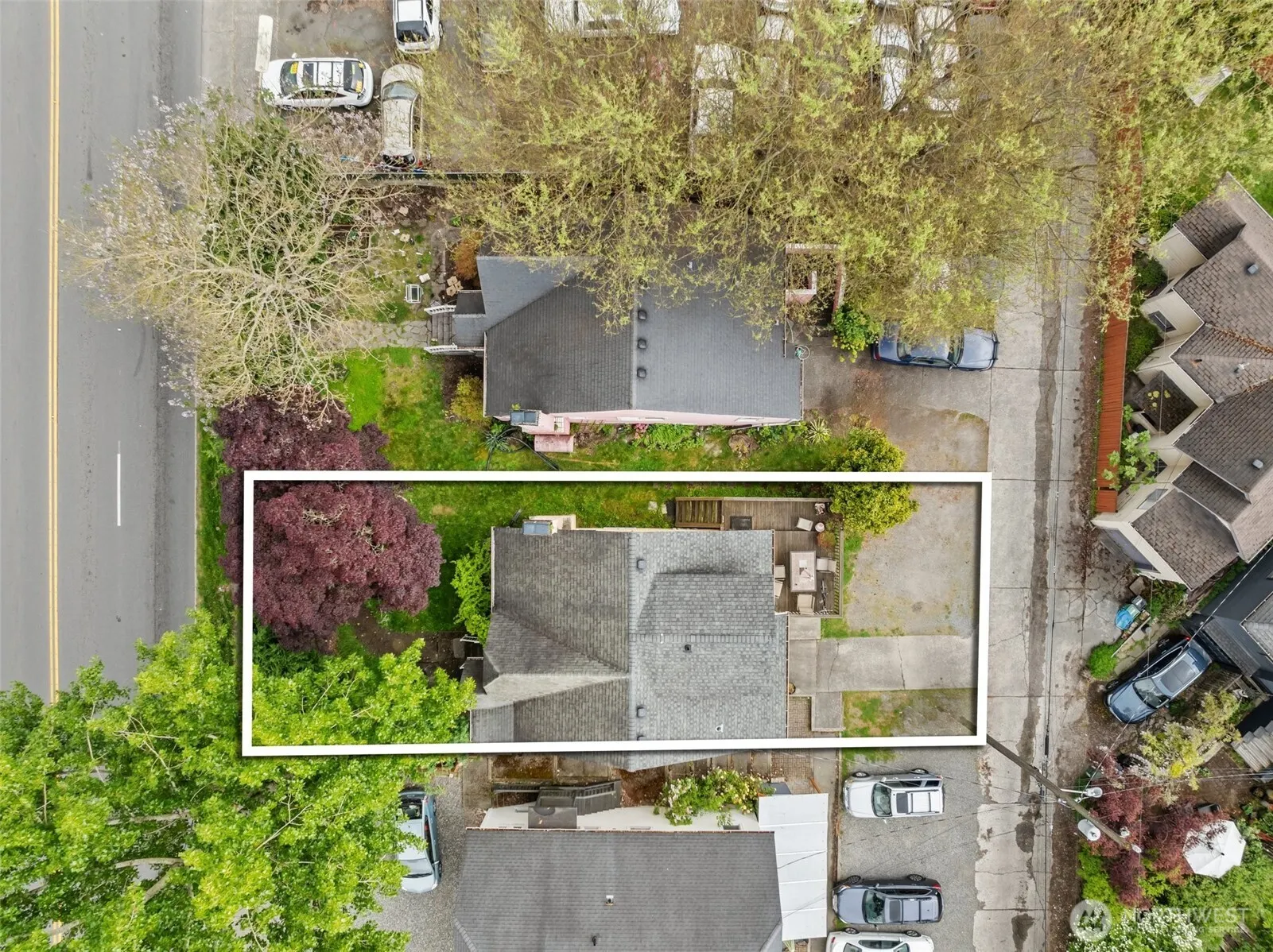 7842 Lake City Way NE, Seattle, WA 98115