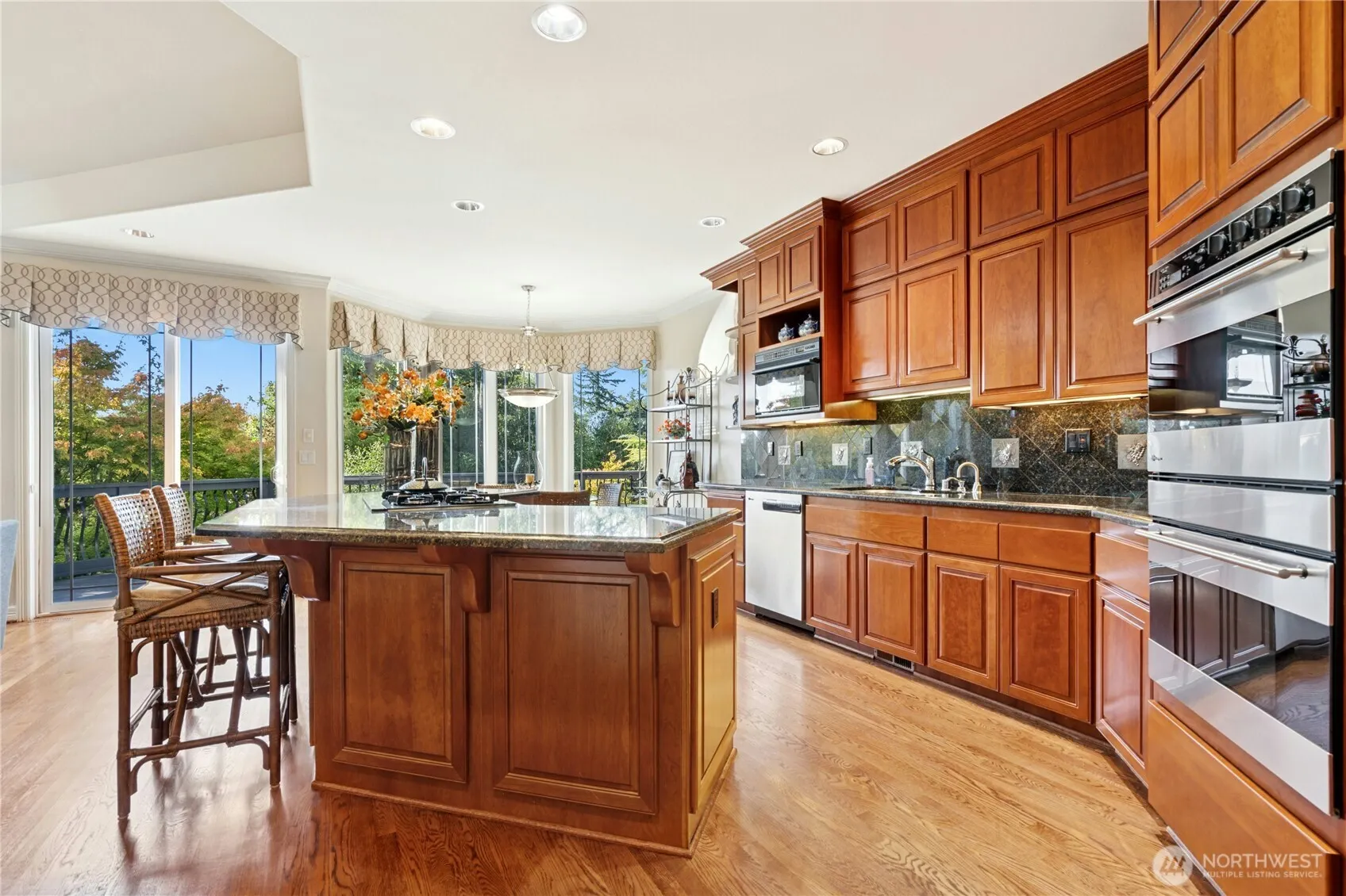 6105 155th Avenue SE, Bellevue, WA 98006-5343