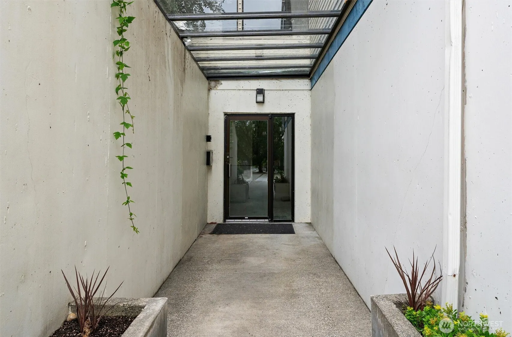 3256 SW Avalon Way #301, Seattle, WA 98126
