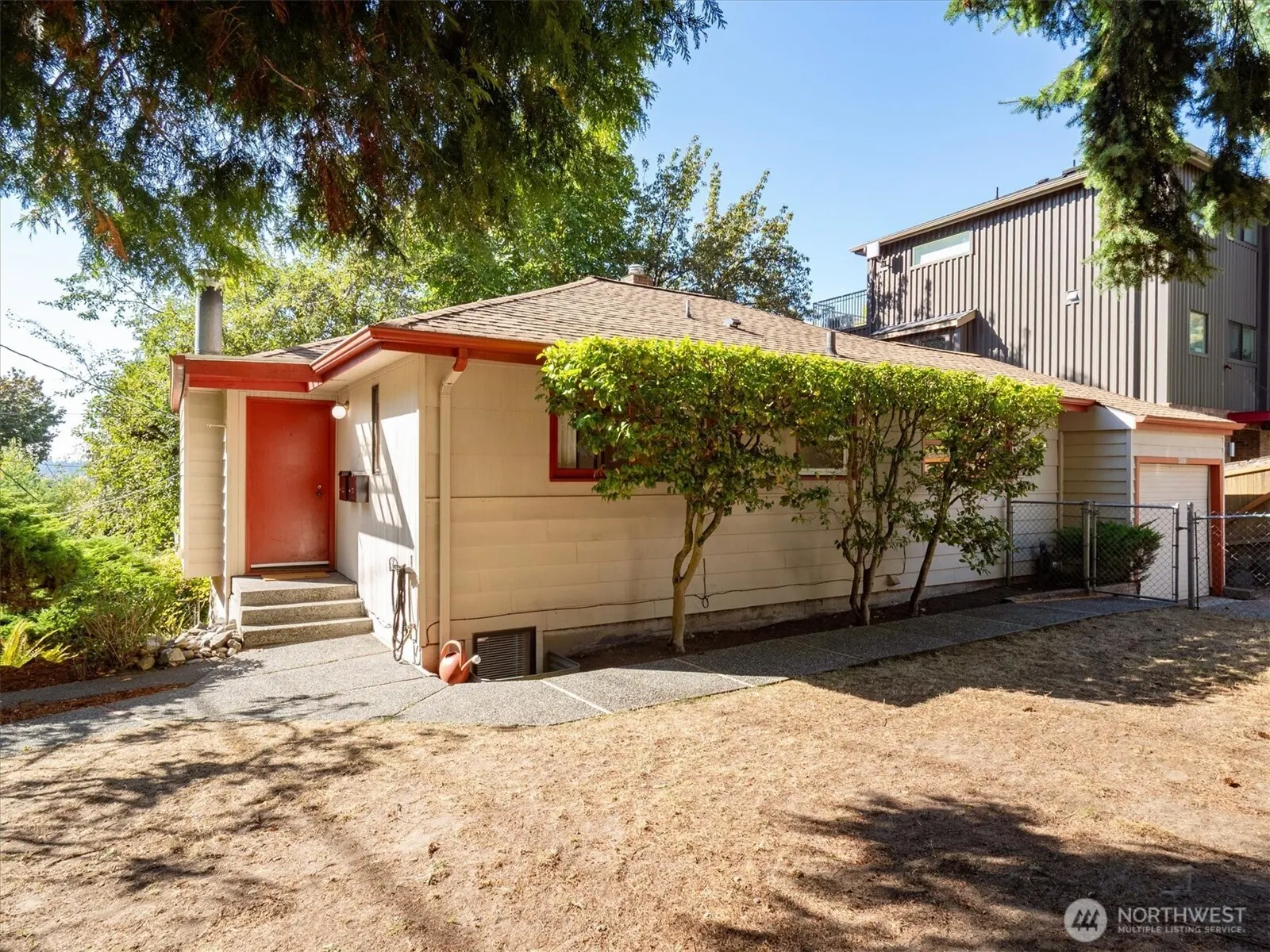 4503 Palatine Avenue N, Seattle, WA 98103