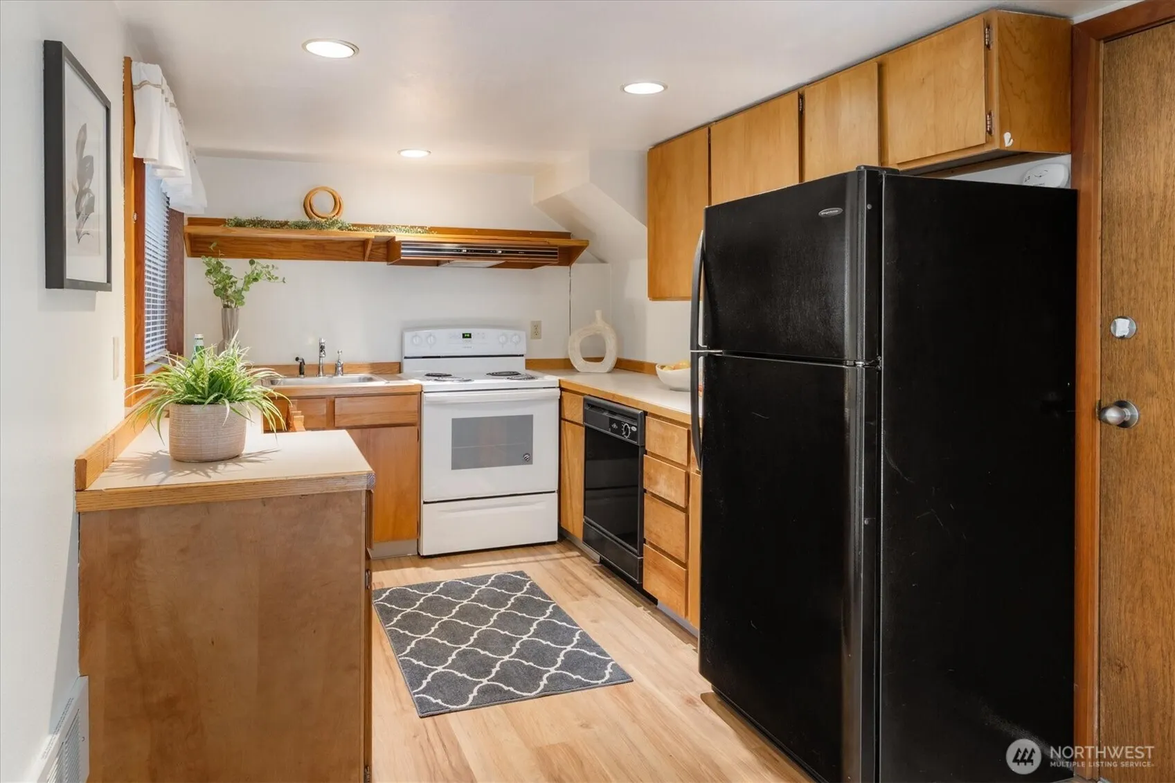 4503 Palatine Avenue N, Seattle, WA 98103