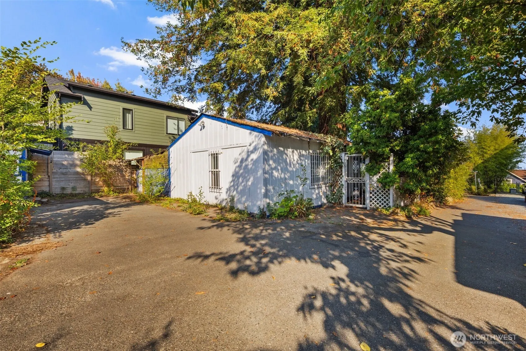 327 24th Avenue E, Seattle, WA 98112