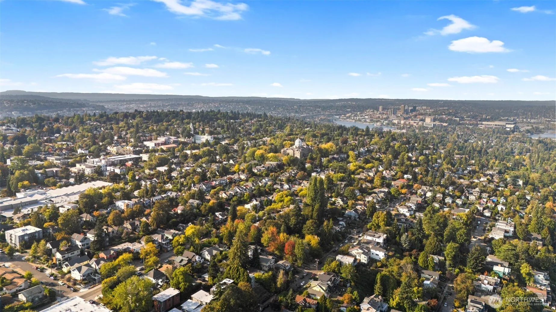 327 24th Avenue E, Seattle, WA 98112