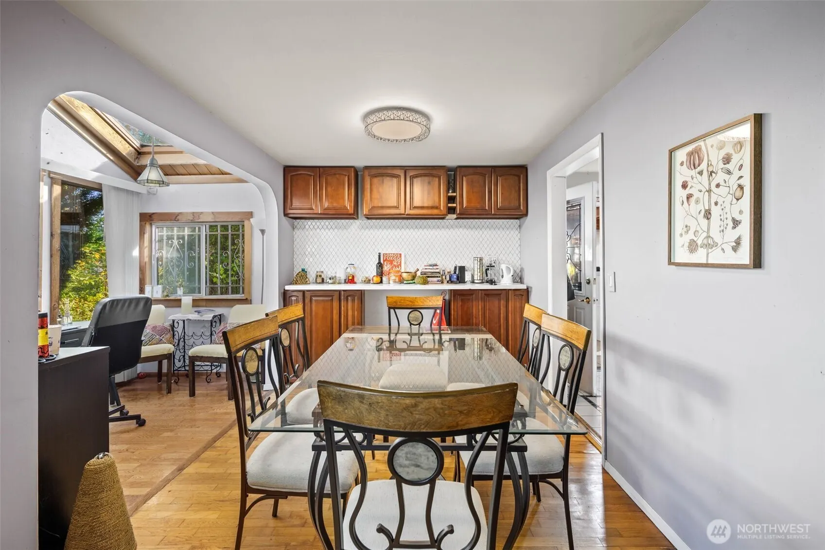 327 24th Avenue E, Seattle, WA 98112