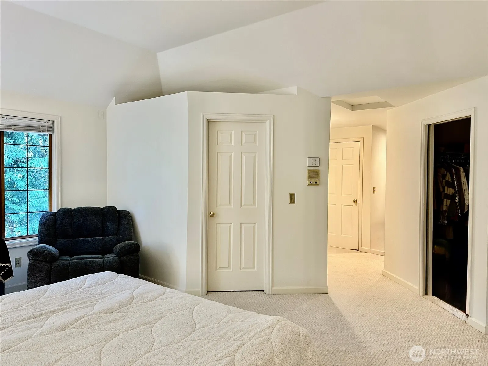 4117 117th Avenue NE, Kirkland, WA 98033