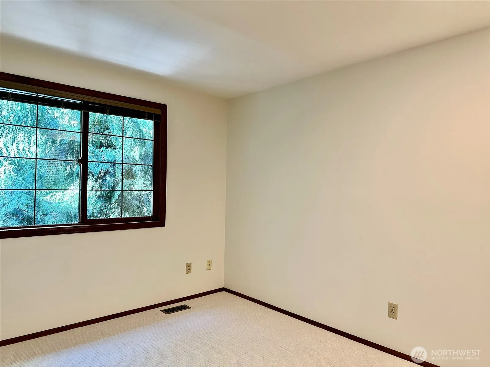 4117 117th Avenue NE, Kirkland, WA 98033