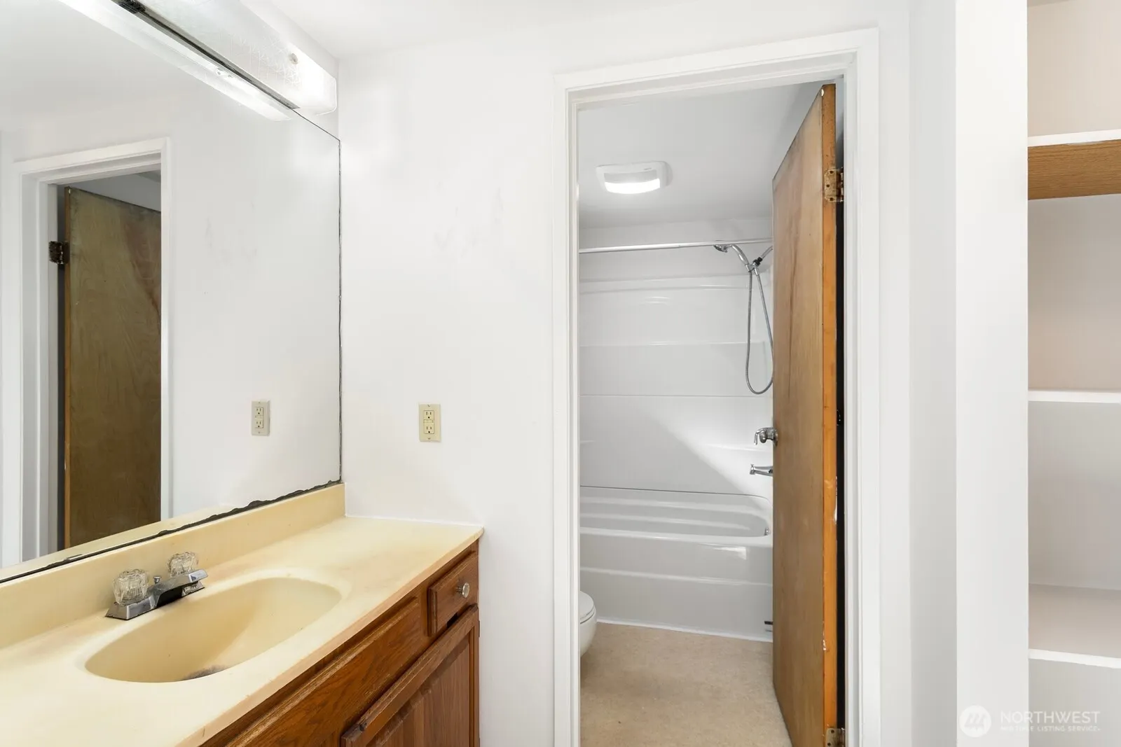 2418 S Irving Street , Seattle, WA 98144-3830