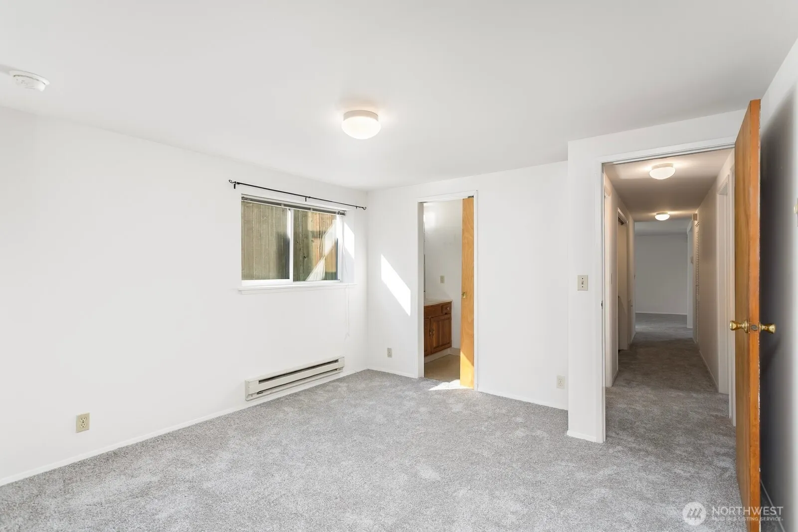2418 S Irving Street , Seattle, WA 98144-3830