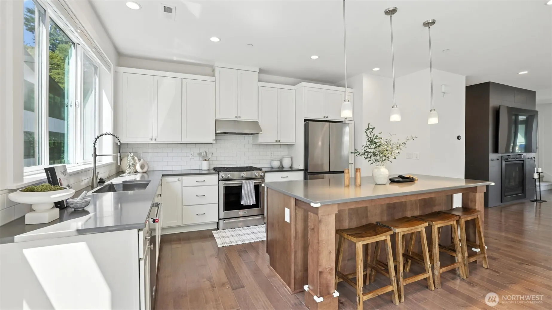 9608 NE 182nd Court #D, Bothell, WA 98011