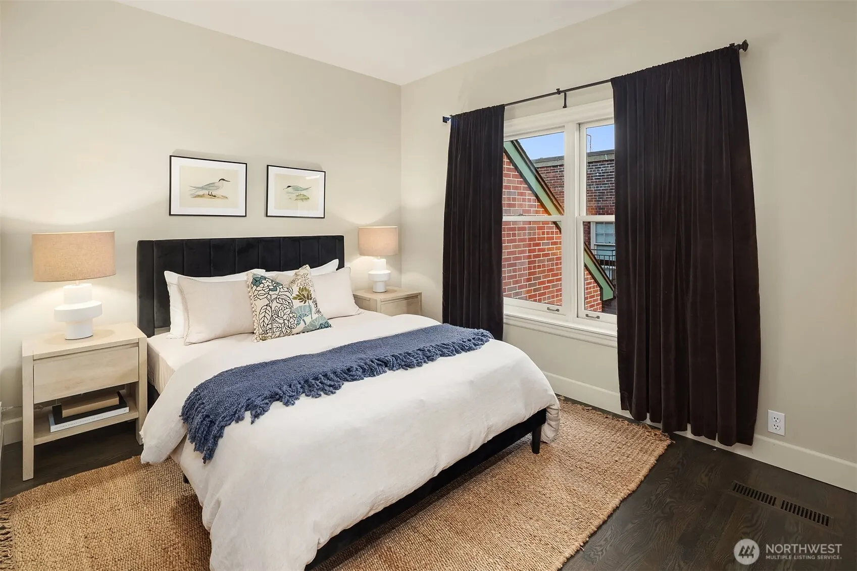 115 W Comstock Street , Seattle, WA 98119