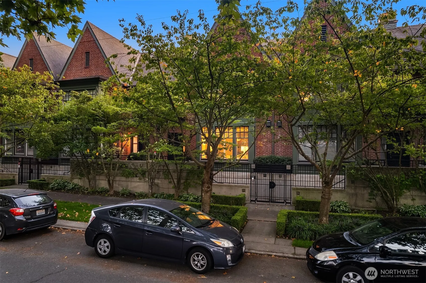 115 W Comstock Street , Seattle, WA 98119
