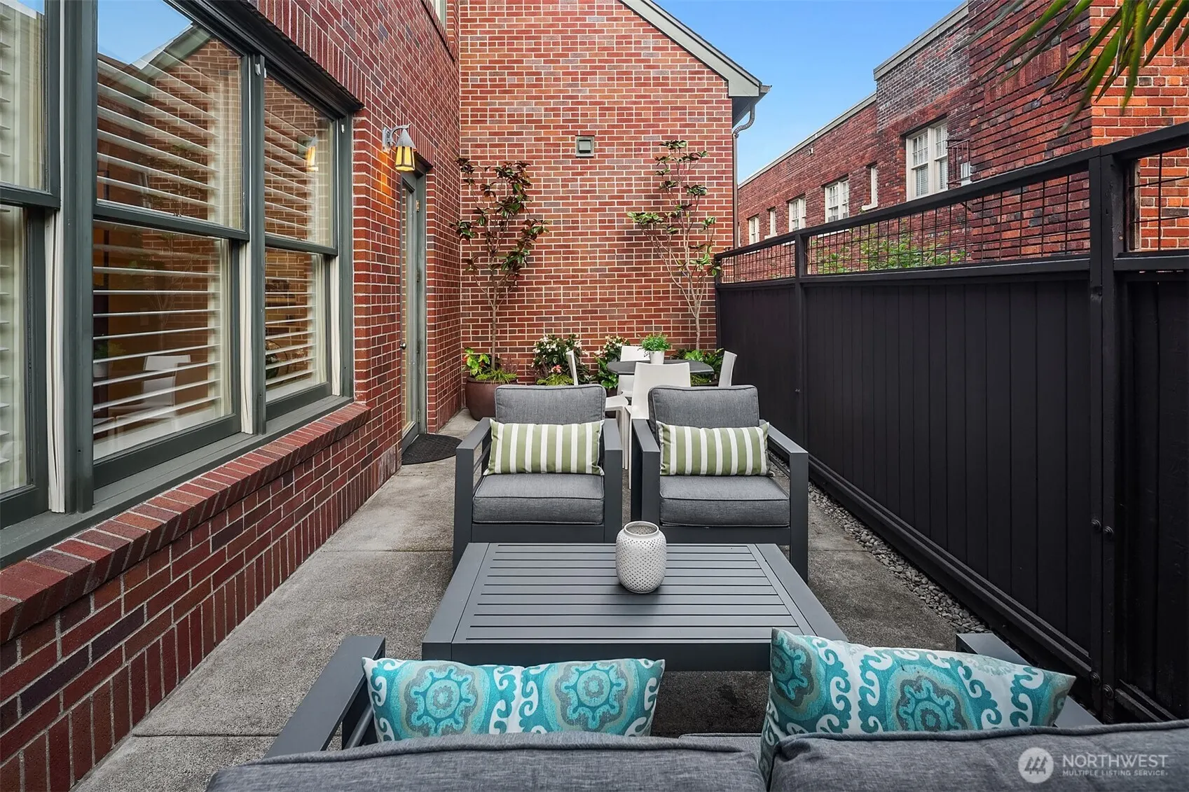 115 W Comstock Street , Seattle, WA 98119