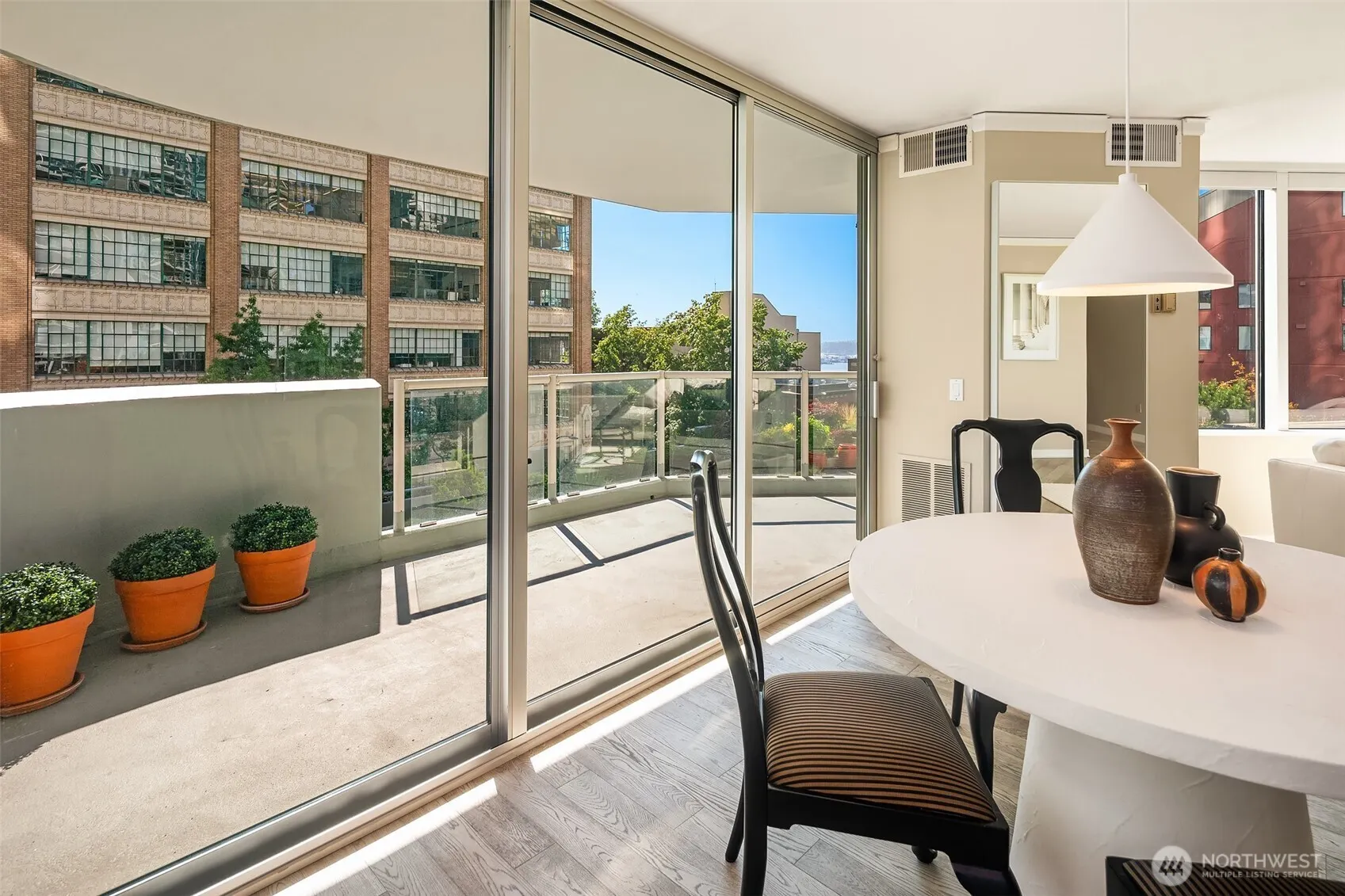 2000 1st Avenue #604, Seattle, WA 98121